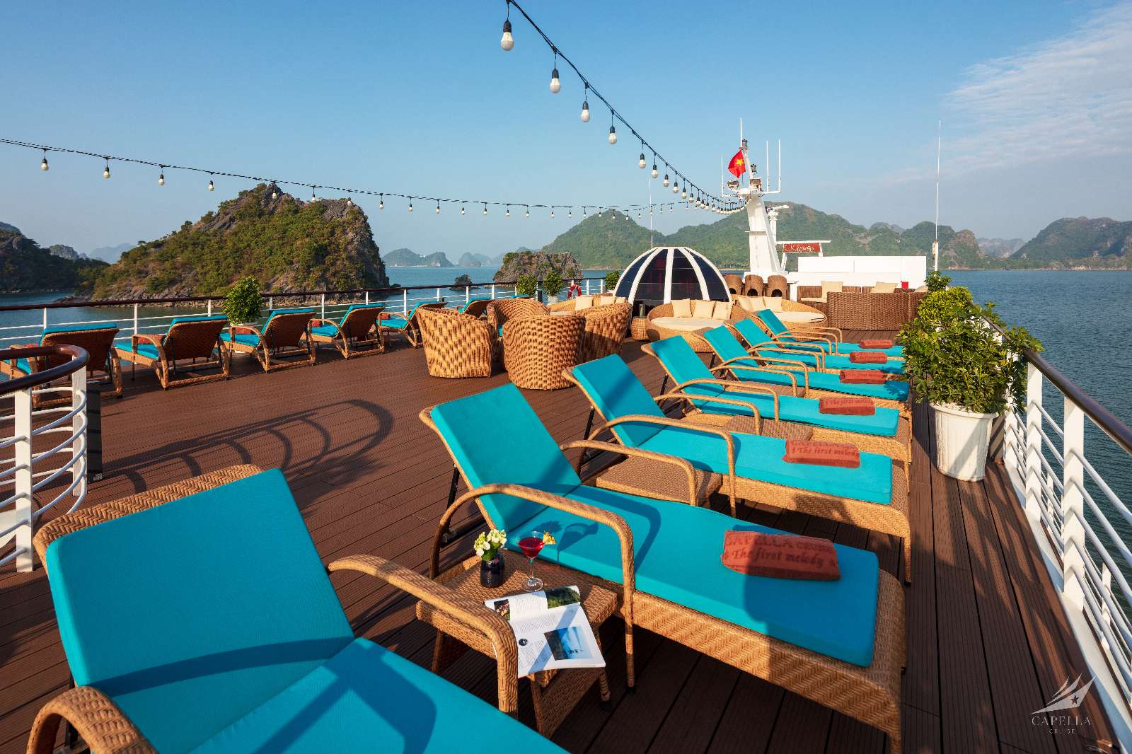 Capella Cruises, Kiến trúc Đông Dương, Lan Hạ
