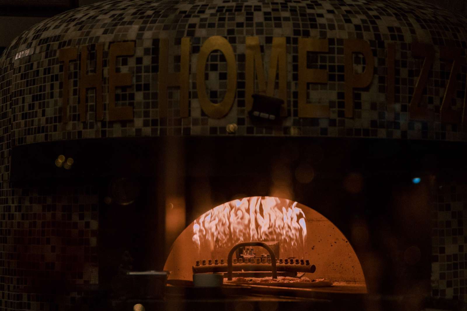 The Home Pizza, Ẩm thực Âu - Việt, Món Âu hồn Việt