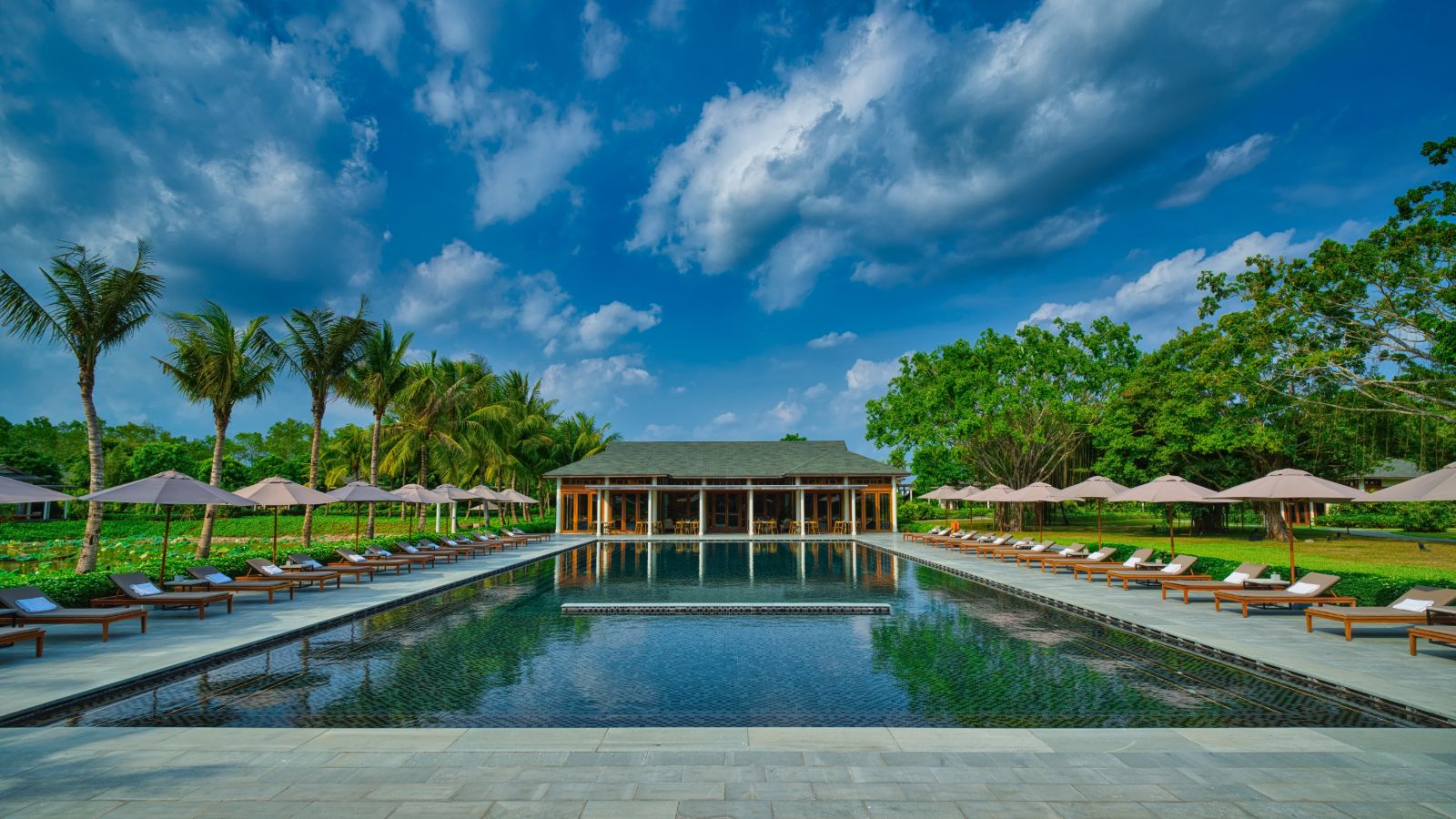 Sofitel Legend Metropole Hà Nội, Azerai La Residence Huế, The Anam Cam Ranh, Alma Resort Cam Ranh, Azerai Kê Gà Bay, Azerai Cần Thơ