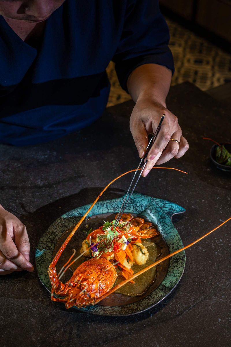 WWK-thuc-don-trung-thu-cocktail-Negroni-regent-phu-quoc