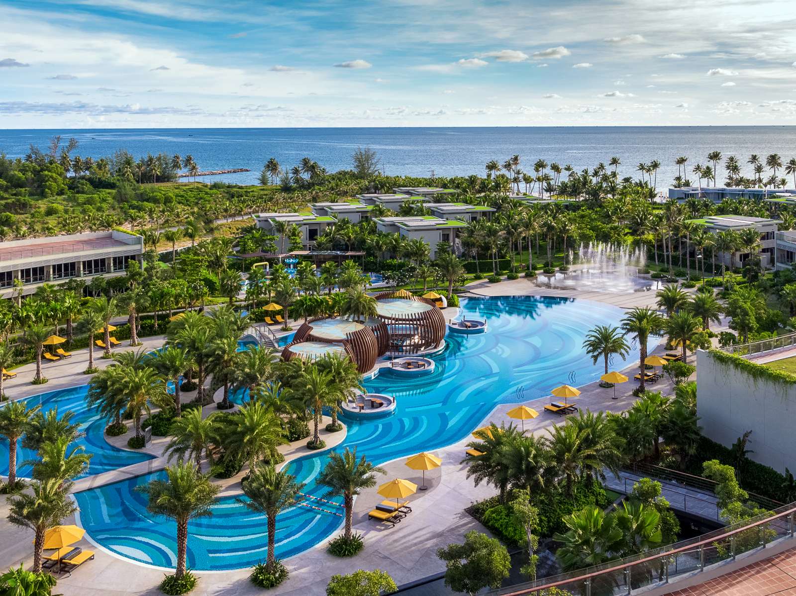 pullman-phu-quoc-haute-grandeur-global-awards-2022
