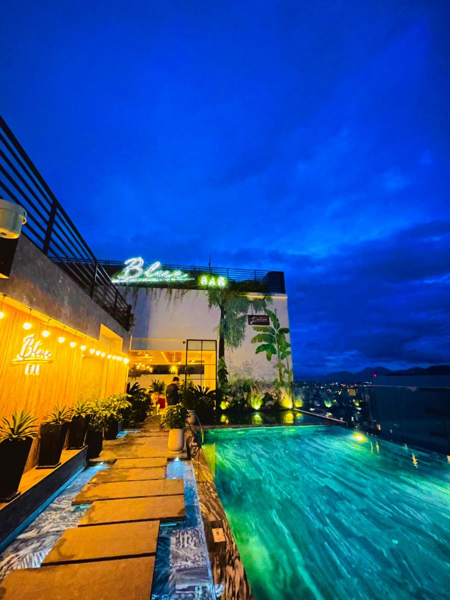 Potique Hotel, khách sạn potique, blue bar