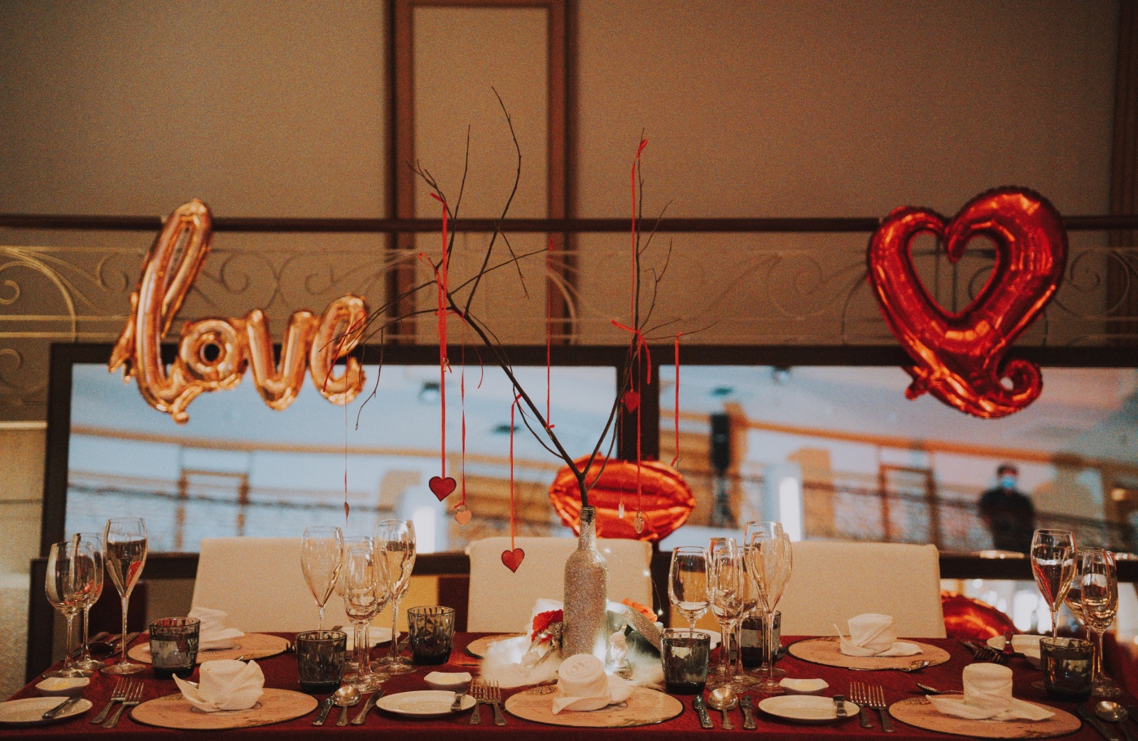 renaissance, renaissance saigon, renaissance riverside, valentine, lễ tình nhân