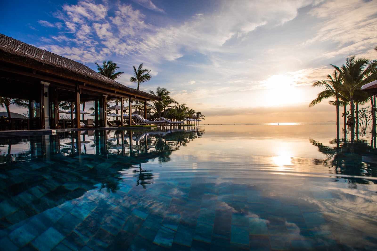 hồ bơi, The Anam Cam Ranh, Angsana Lăng Cô, Alma Resort Cam Ranh, TIA Wellness Resort, The Anam Mũi Né, Avana Retreat, Fusion Resort Cam Ranh, Meliá Hồ Tràm, Tanah Gajah, Trisara, Raffles Grand Hotel d’Angkor, Meliá Chiang Mai