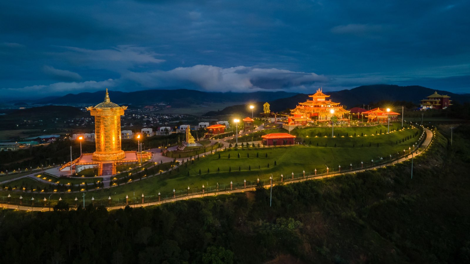 Samten Hills Dalat, đại bảo tháp kinh luân, travel, du lịch, tâm linh