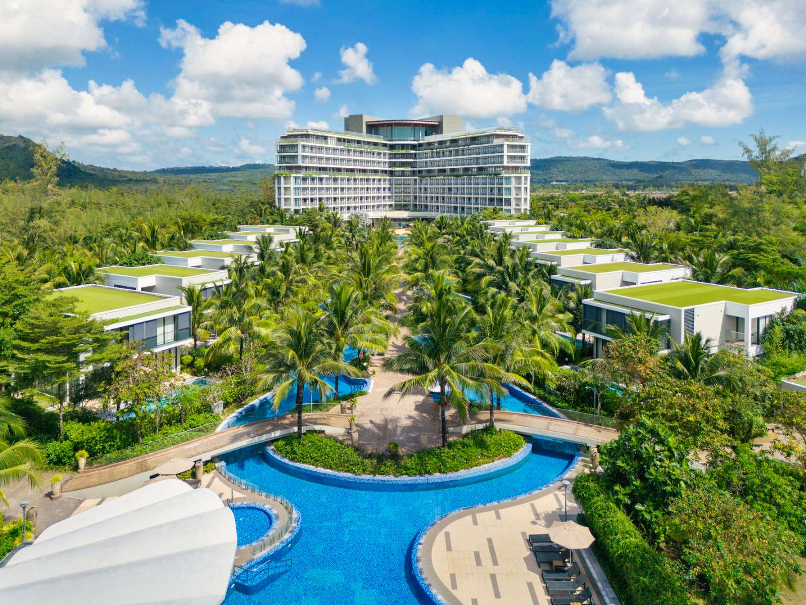 Best Western Premier Sonasea Phu Quoc, World Luxury Hotel Awards 2023, resort cao cấp, Phú Quốc