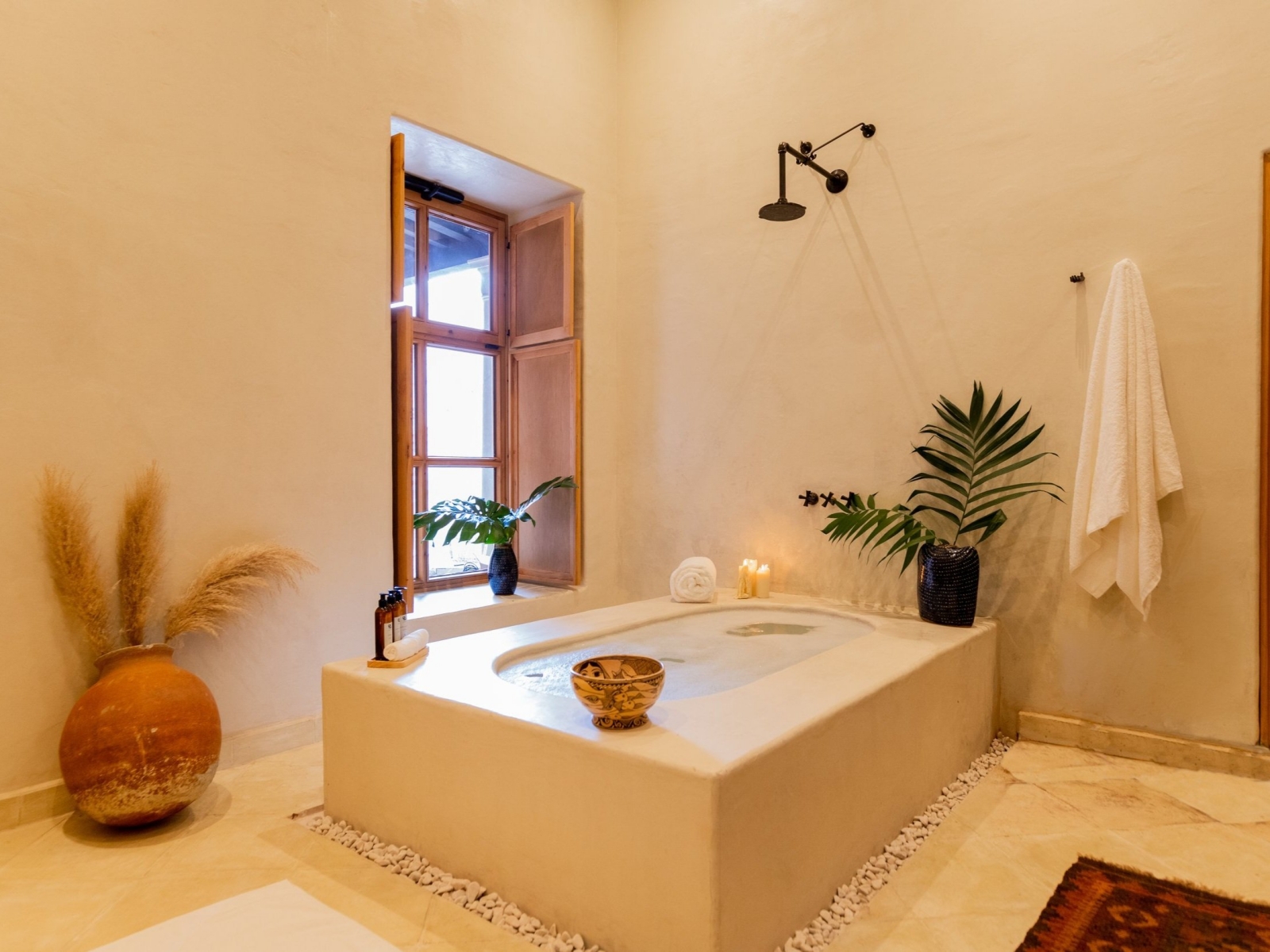 La Valise San Miguel, khách sạn boutique, du lịch mexico, lưu trú mexcio, San Miguel de Allende, trường phái siêu thực, nghệ sĩ Pedro Friedberg