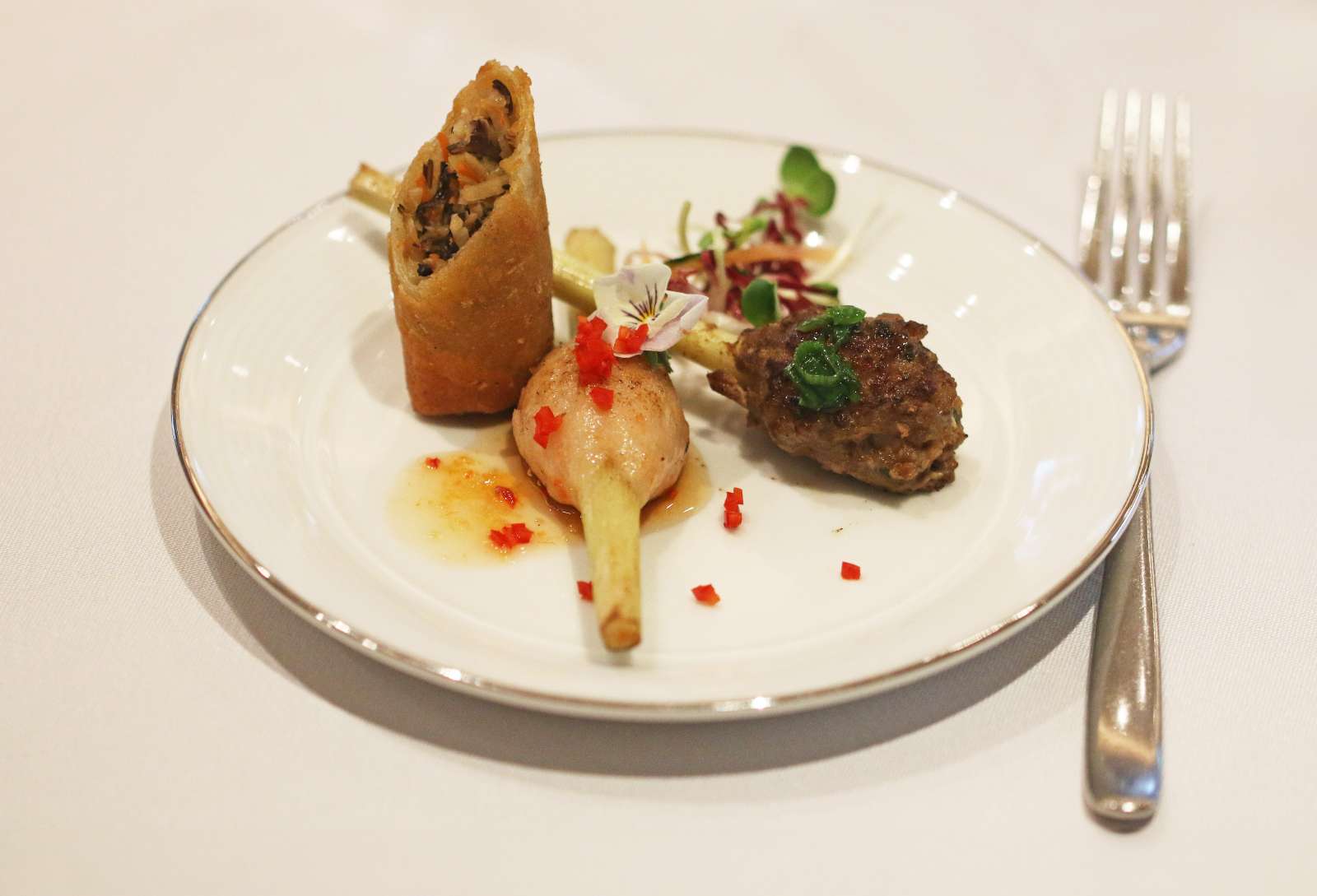 Sofitel Saigon Plaza, Sofitel, ST25 by KOTO, nhà hàng cao cấp, ẩm thực Việt Nam