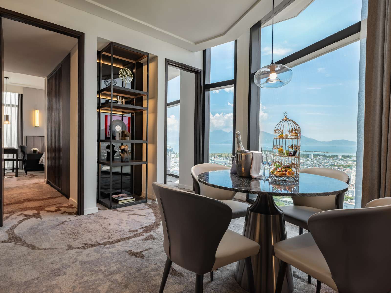  Bay Capital Da Nang Hotel, Bay Hotels & Resorts Group, khách sạn cao cấp, nghỉ dưỡng Đà Nẵng, Đà Nẵng 