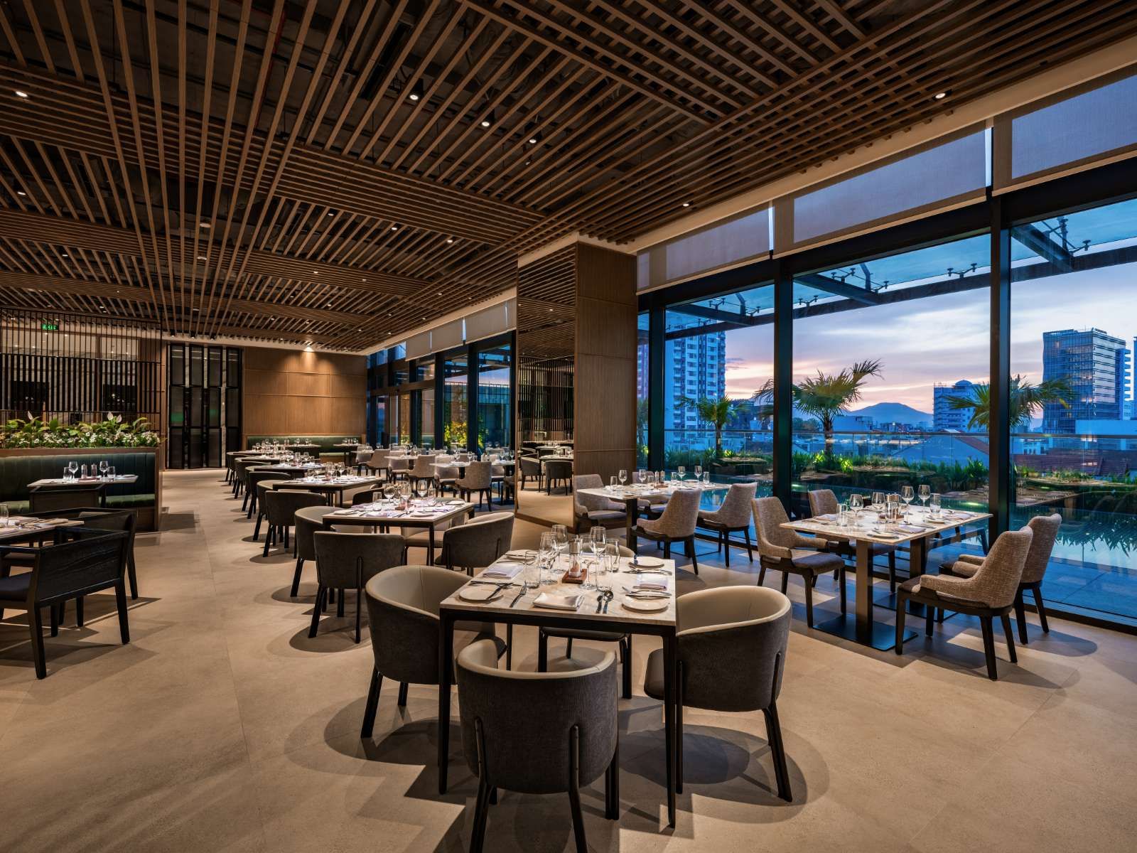  Bay Capital Da Nang Hotel, Bay Hotels & Resorts Group, khách sạn cao cấp, nghỉ dưỡng Đà Nẵng, Đà Nẵng 