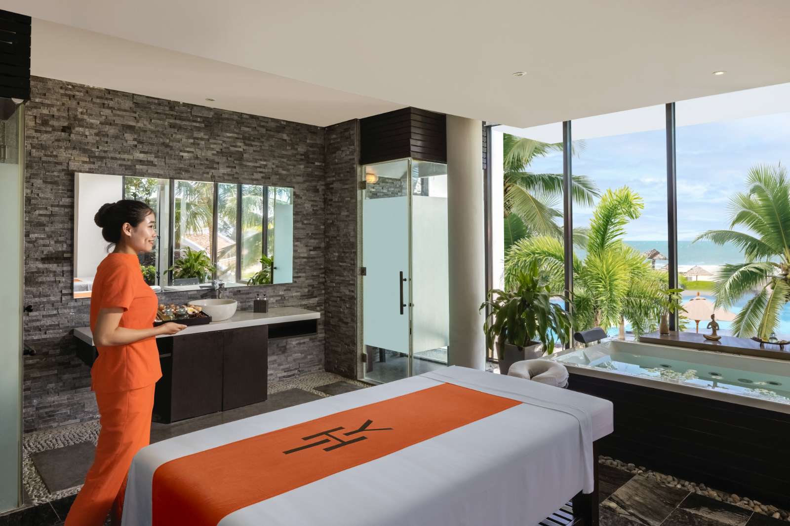Meliá Danang Beach Resort, Meliá, chương trình Tết, nghỉ dưỡng Tết, du lịch Đà Nẵng