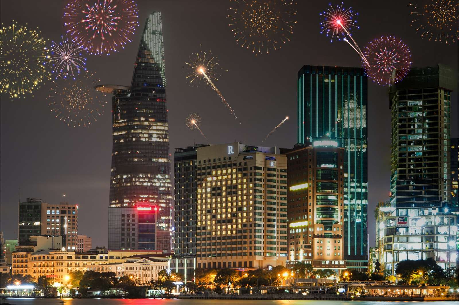 Renaissance Riverside Hotel Saigon, chương trình lễ, lễ 30/4, khám phá Sài Gòn
