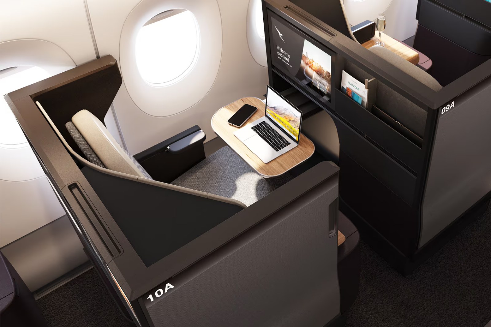 hạng thương gia, khoang thương gia, business class, Qatar Airways, Singapore Airlines, Emirates, Cathay Pacific, Qantas