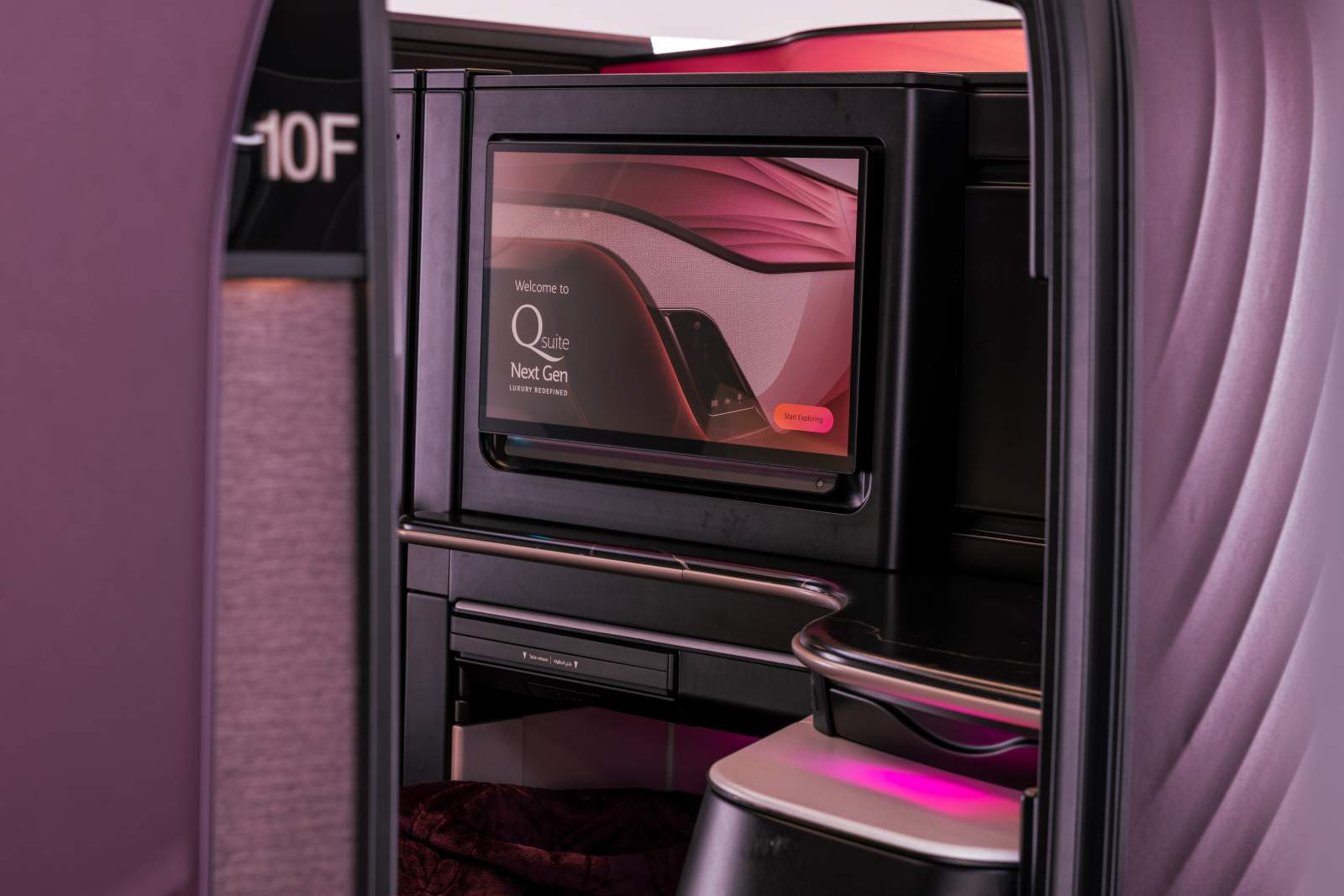 hạng thương gia, khoang thương gia, business class, Qatar Airways, Singapore Airlines, Emirates, Cathay Pacific, Qantas