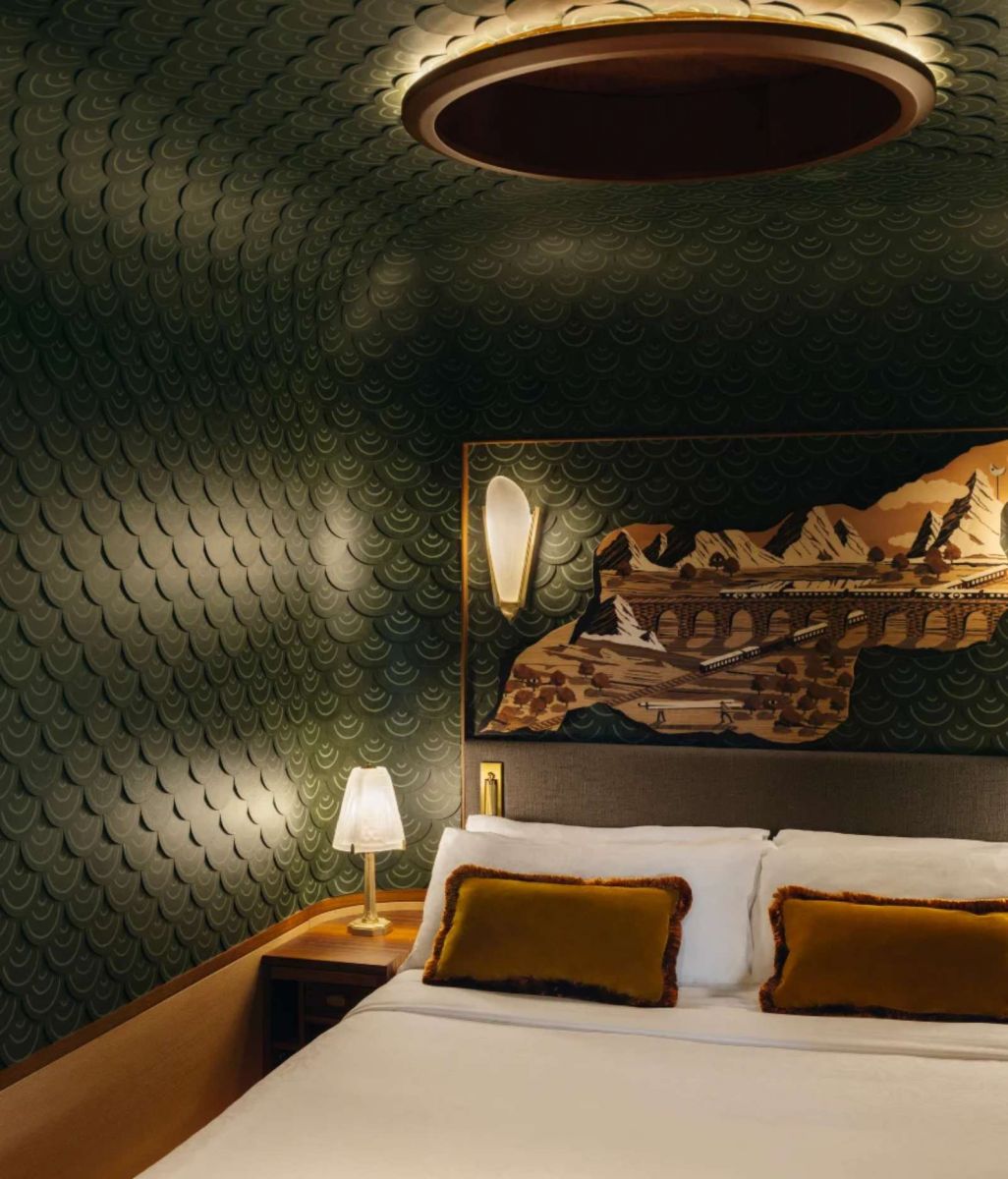 Tàu Belmond ra mắt toa mới được nghệ sĩ thị giác JR thiết kế độc quyền 