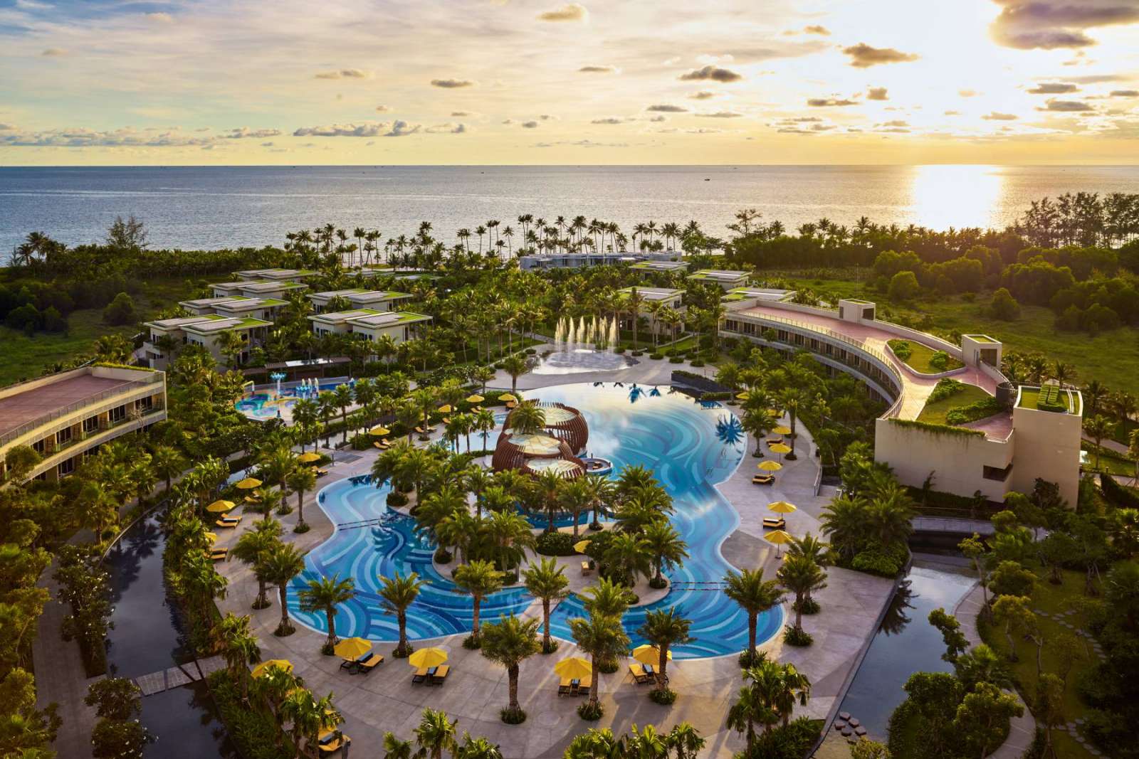 Pullman Phú Quốc Beach Resort, khu nghỉ dưỡng Pullman Phú Quốc, du lịch Phú Quốc, tiệc Giáng sinh, tiệc năm mới 2025, chương trình lễ hội, tiệc cuối năm