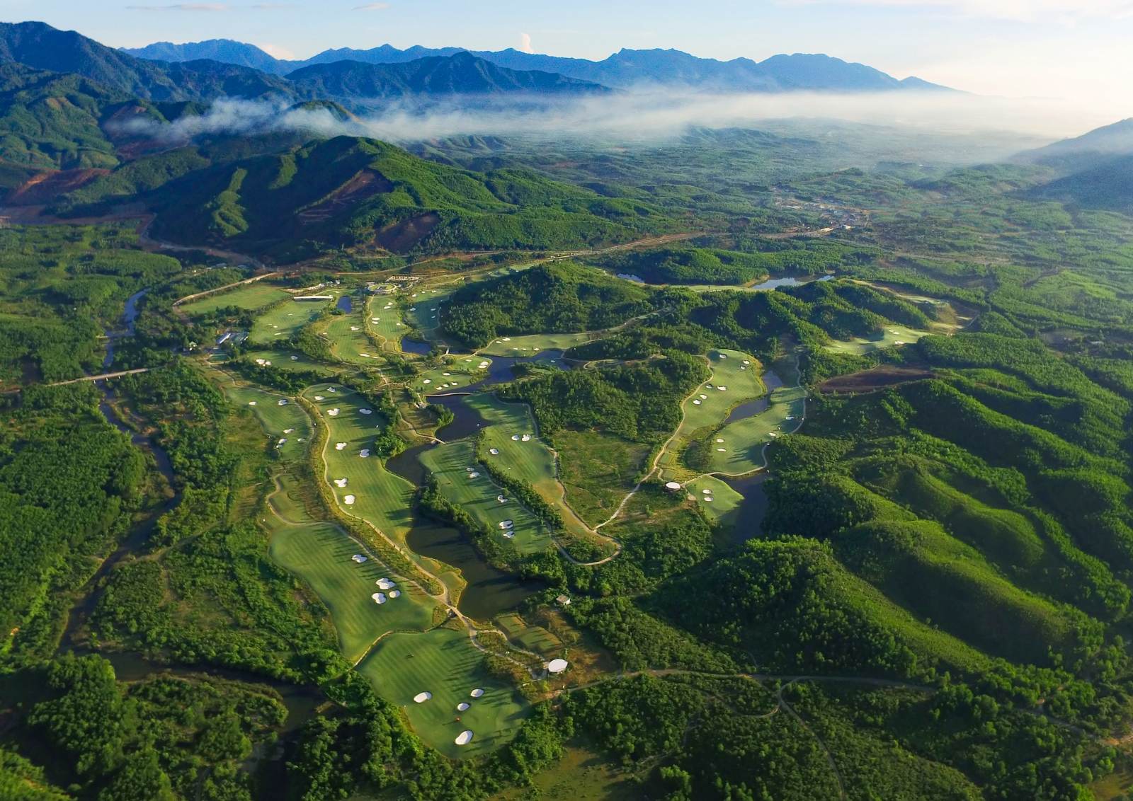 Vietnam Golf Coast (VGC), sân golf miền trung, sân golf Sir Nick Faldo, du lịch miền trung, đà nẵng, huế, hội an