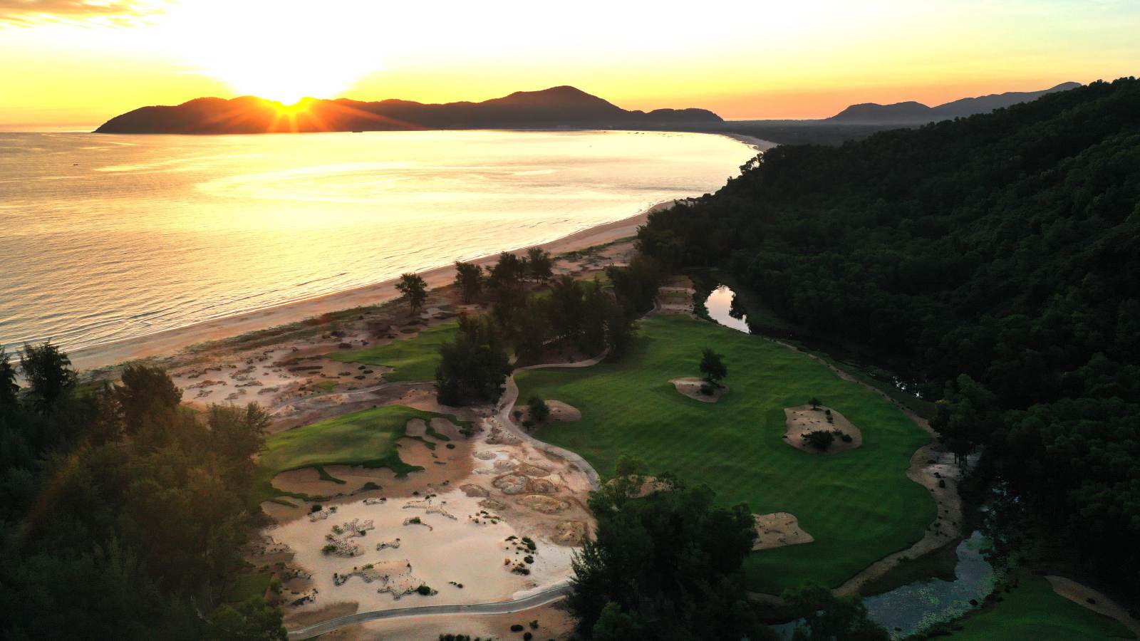 Laguna Golf Lăng Cô, Montgomerie Links Golf Club, Laguna Golf Lăng Cô