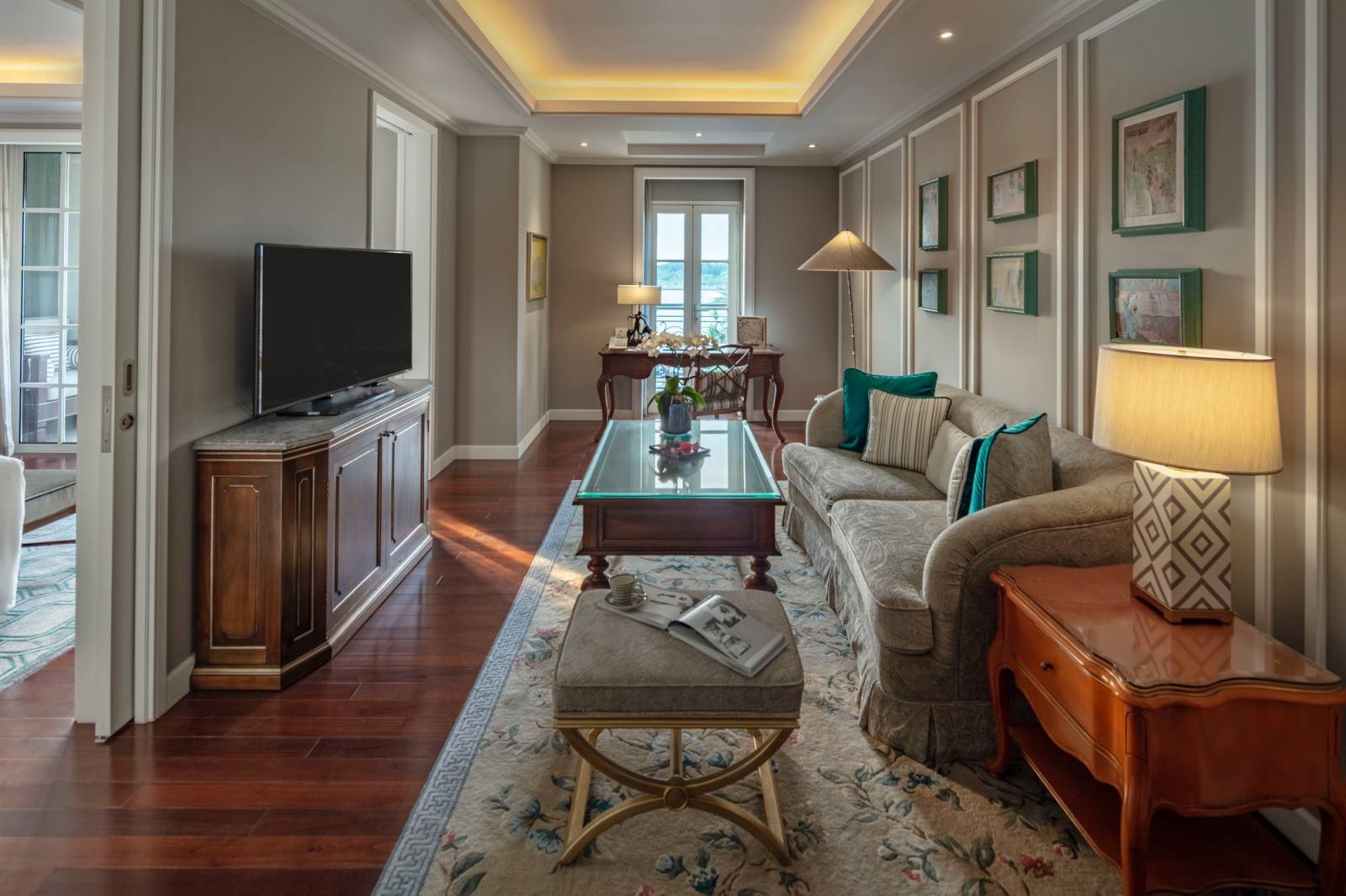 khách sạn boutique, boutique hotels, luxury stays in Vietnam, Capella Hanoi, Zannier Bãi San Hô, An Lâm Retreats Saigon River, Azerai Kê Gà Bay, Mia Saigon