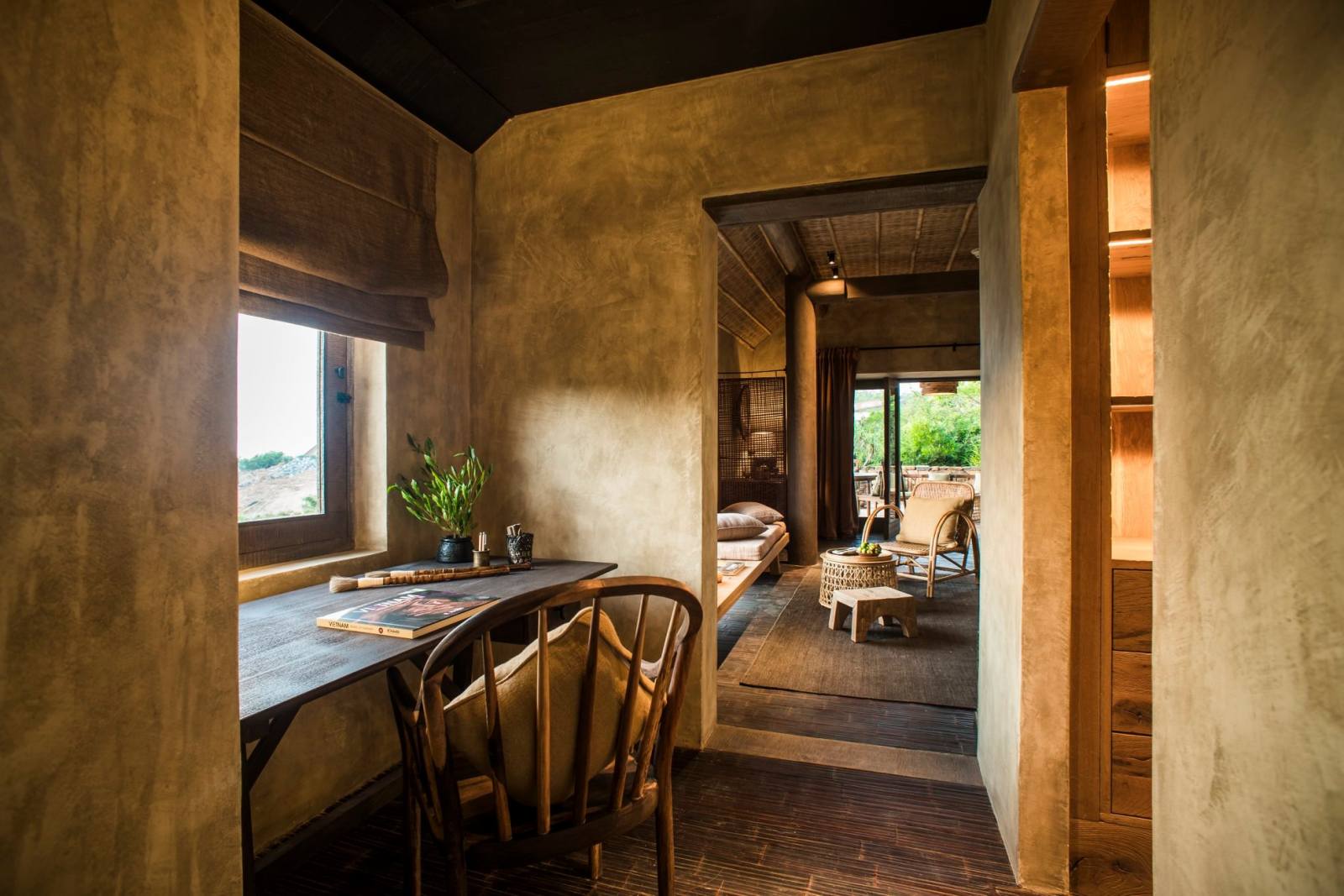khách sạn boutique, boutique hotels, luxury stays in Vietnam, Capella Hanoi, Zannier Bãi San Hô, An Lâm Retreats Saigon River, Azerai Kê Gà Bay, Mia Saigon