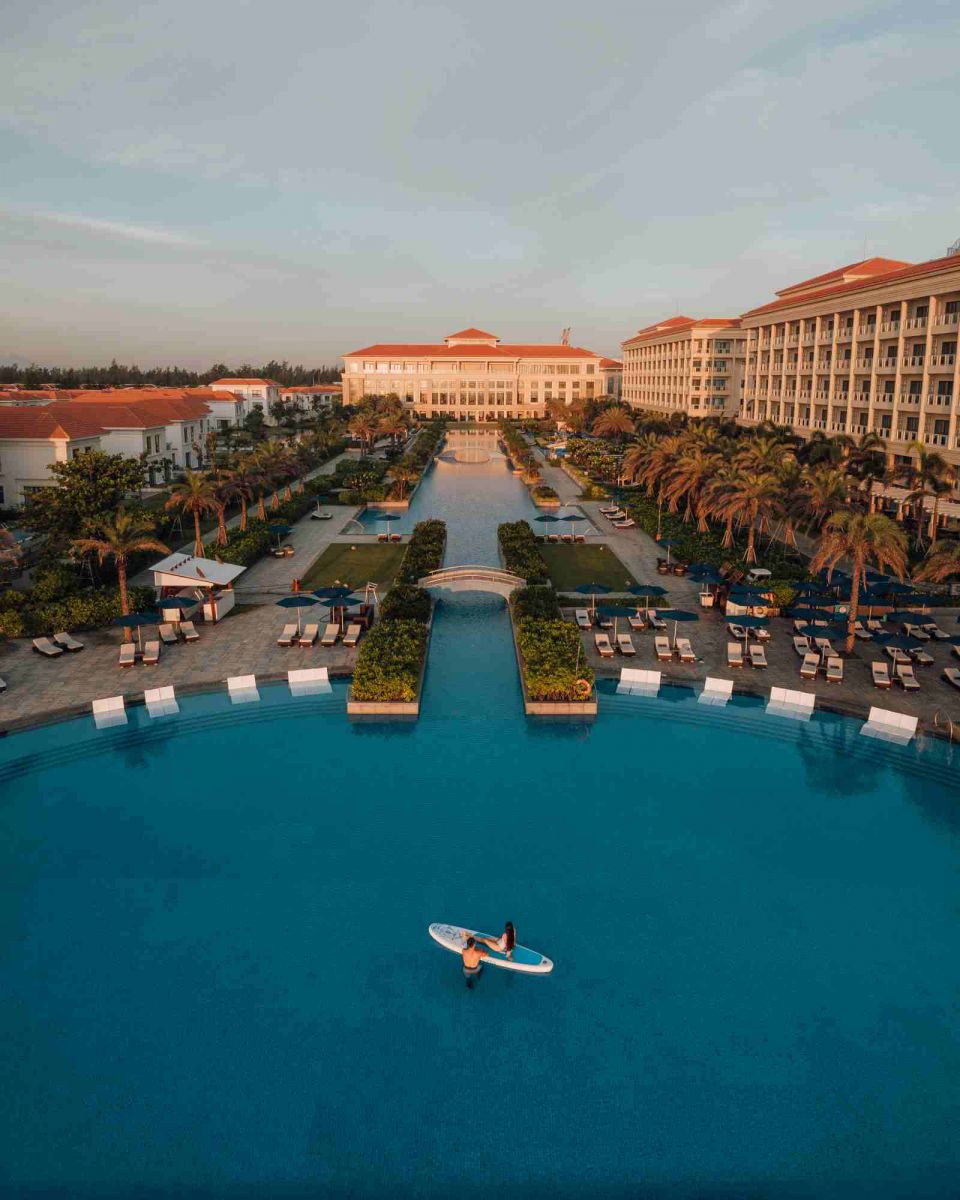 Sheraton Grand Danang Resort & Convention Center, du lịch Đà Nẵng, lưu trú Đà Nẵng, resort giáp biển, beach resort vietnam
