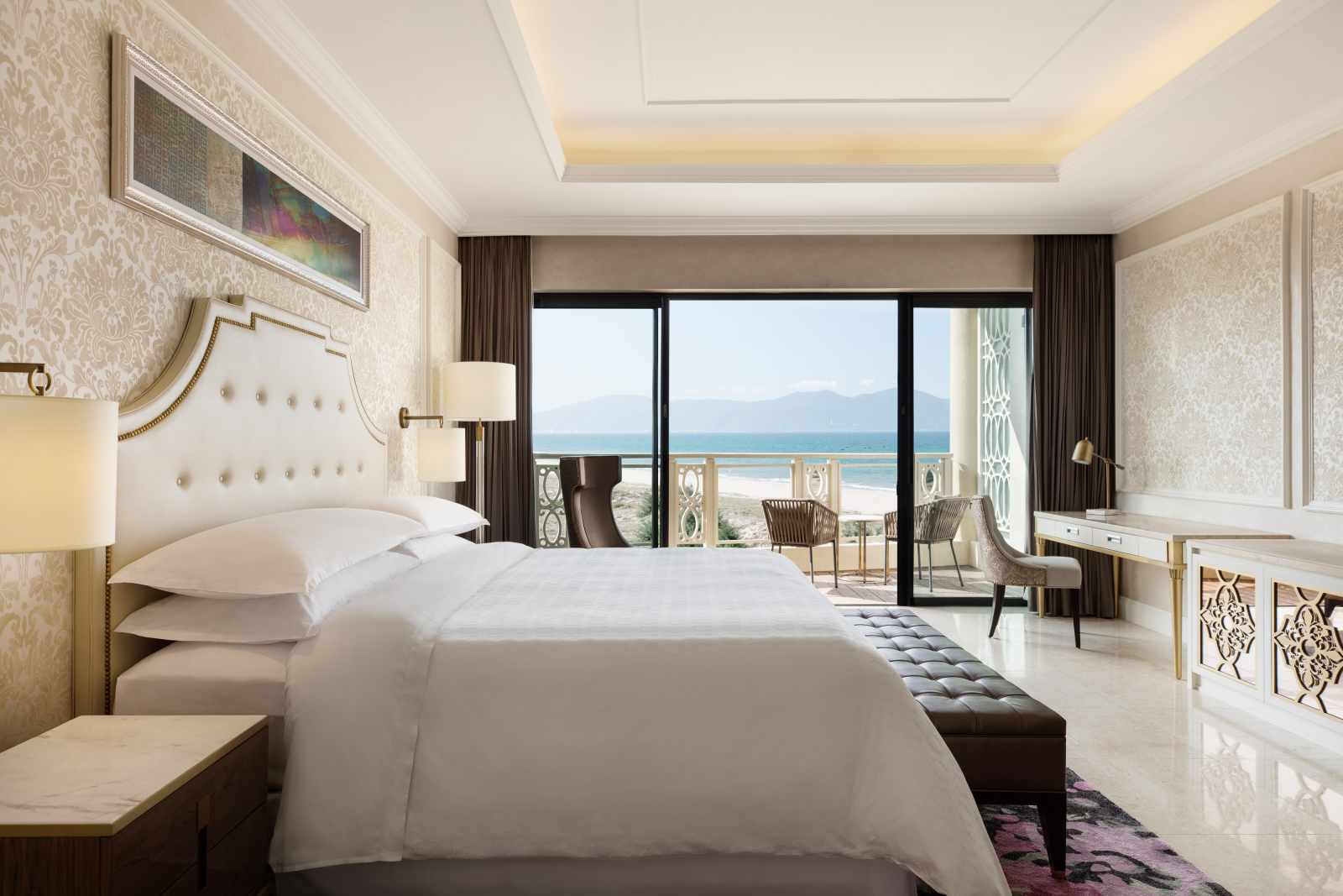 Sheraton Grand Danang Resort & Convention Center, du lịch Đà Nẵng, lưu trú Đà Nẵng, resort giáp biển, beach resort vietnam
