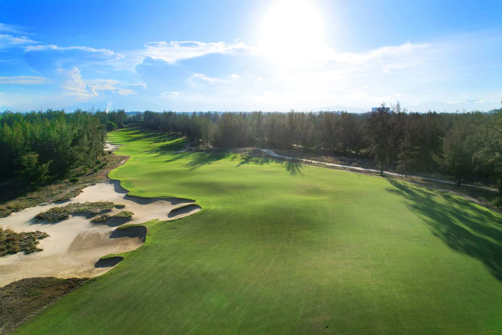 Sheraton Grand Danang Resort, Legend Danang Golf Resort, golf resort, golf course in Vietnam