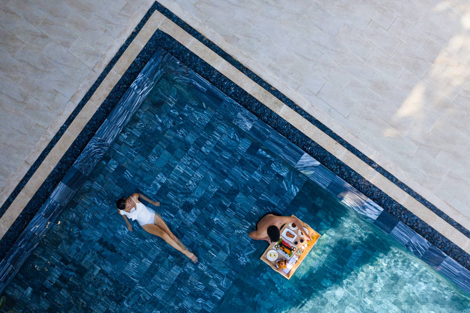 8/3, quốc tế phụ nữ, Metropole Hà Nội, Meliá Hồ Tràm, Azerai Kê Gà Bay, Azerai La Residence Huế