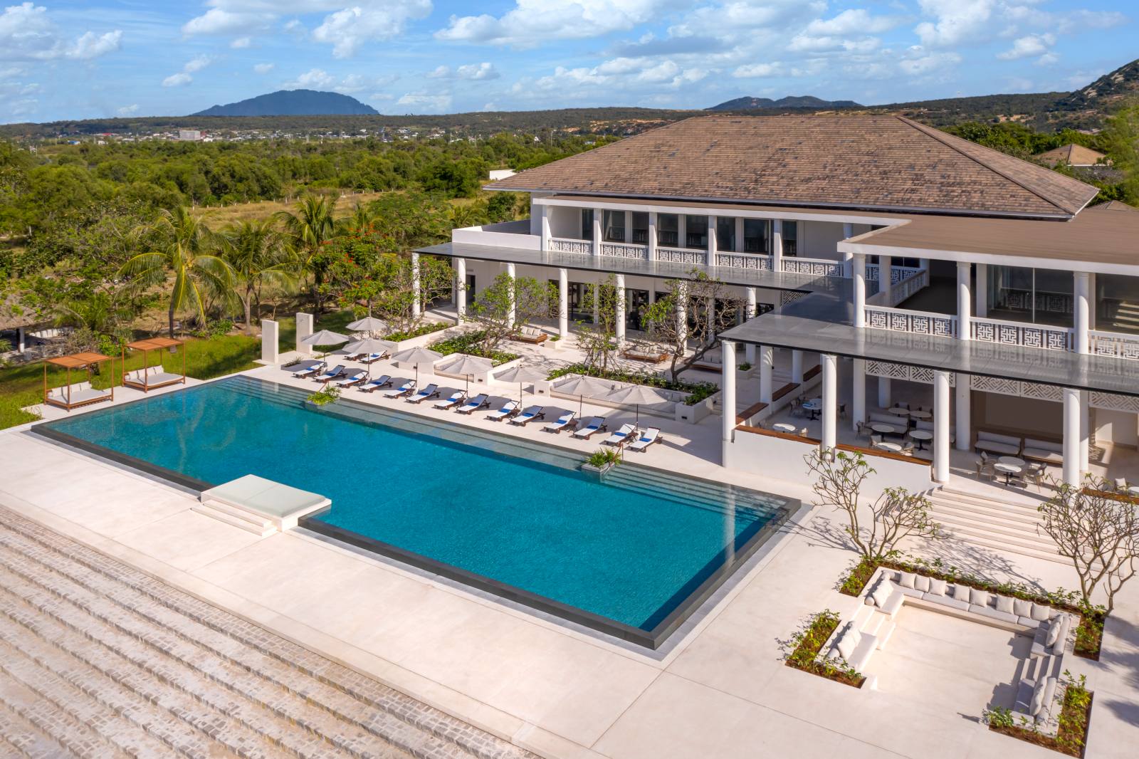 nghỉ dưỡng kết hợp chơi golf, Azerai Kê Gà Bay, Azerai La Residence Huế