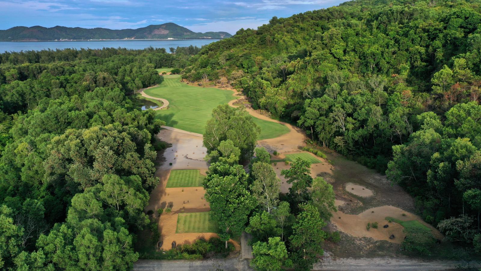Hội nghị Du lịch Golf châu Á 2025, golf miền trung, AGTC 2025, Montgomerie Links, Bà Nà Hills Golf Club, Laguna Golf Lăng Cô