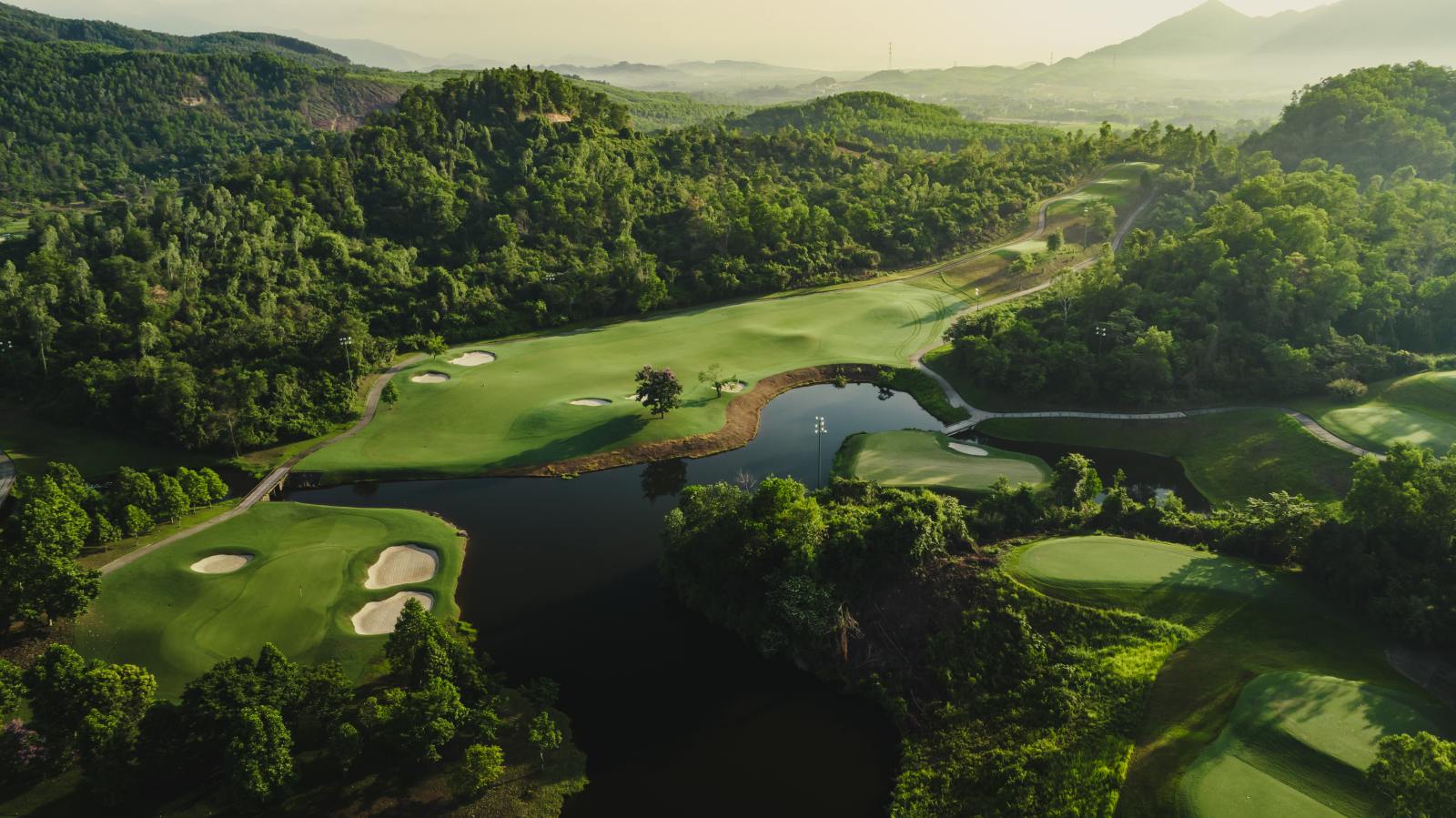 Emirates, Emirates đến Đà Nẵng, mở đường bay đến Đà Nẵng, điểm đến golf hàng đầu Việt Nam, best golf destination in Asia