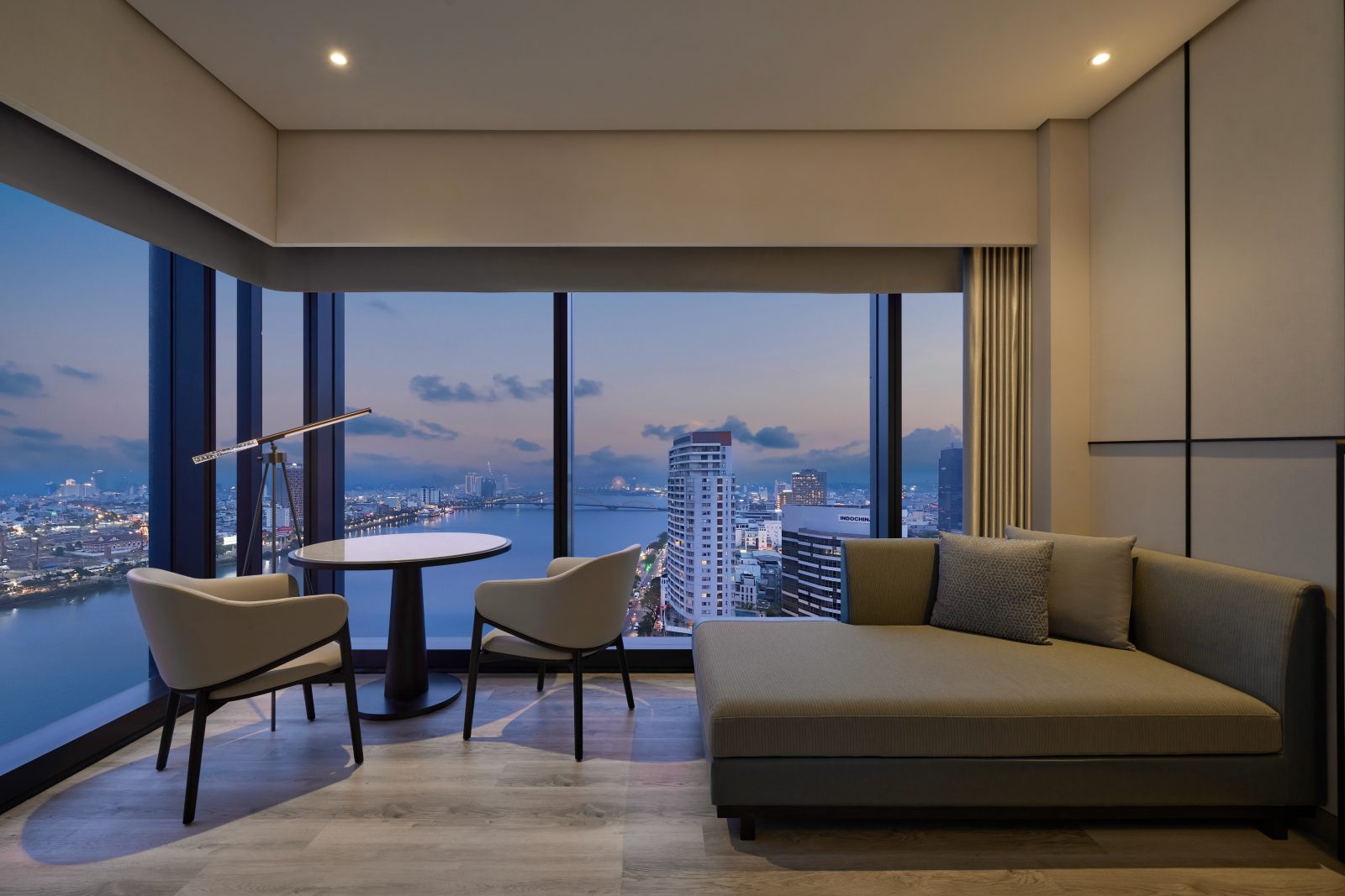 Courtyard by Marriott Danang Han River, Courtyard by Marriott, khách sạn đà nẵng, khai trương khách sạn, lưu trú cao cấp đà nẵng