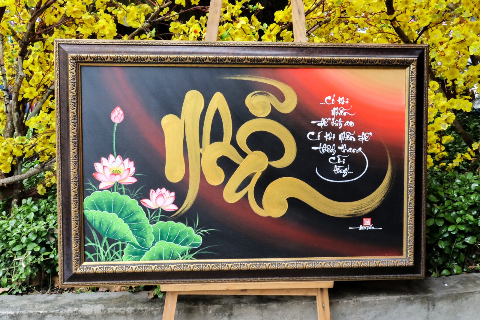 dao-pho-ong-do-tet-2023-xuan-quy-mao