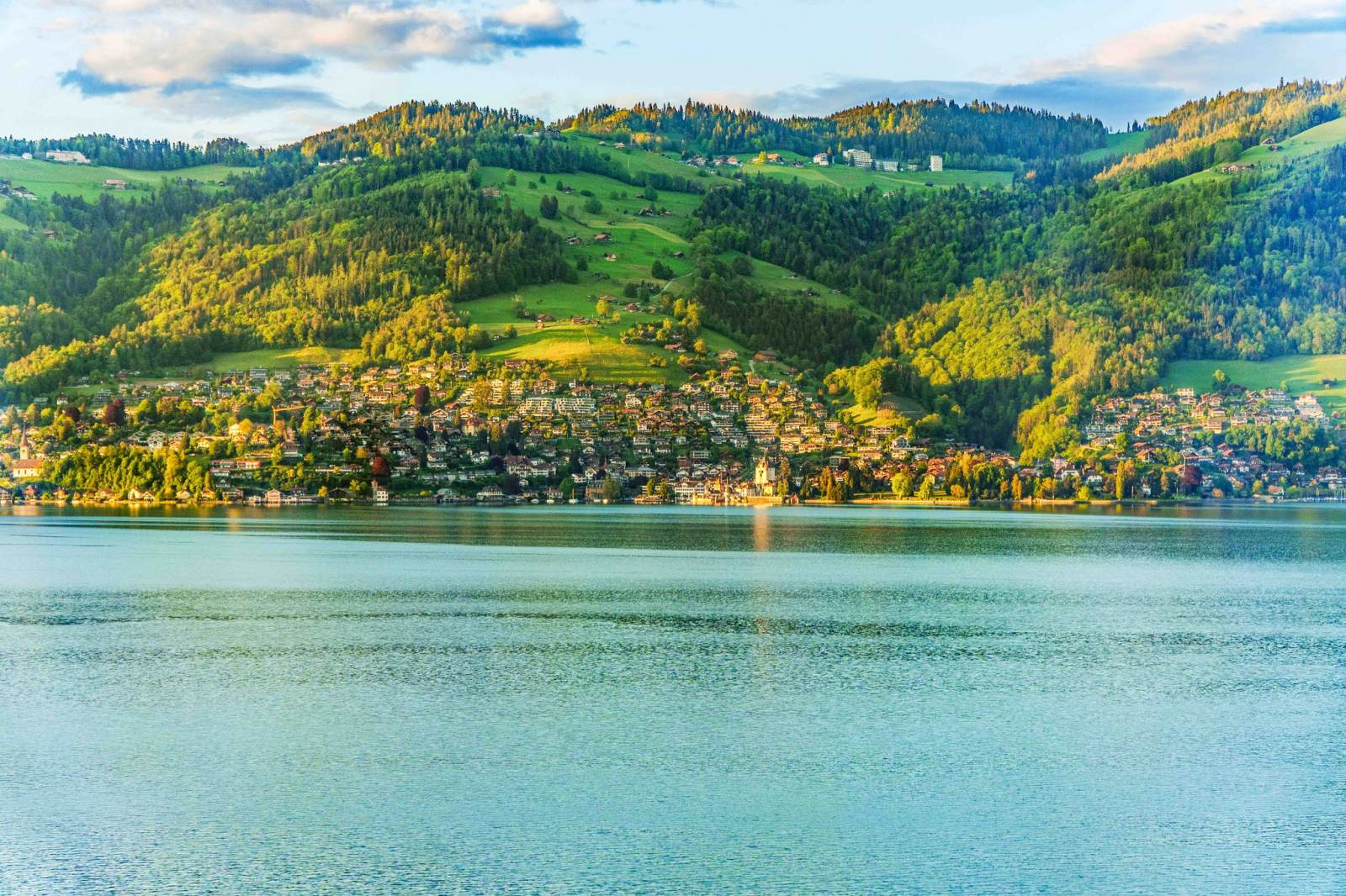 Interlaken, du lịch thụy sĩ, thụy sĩ, crash landing on you, địa điểm du lịch, gợi ý hành trình