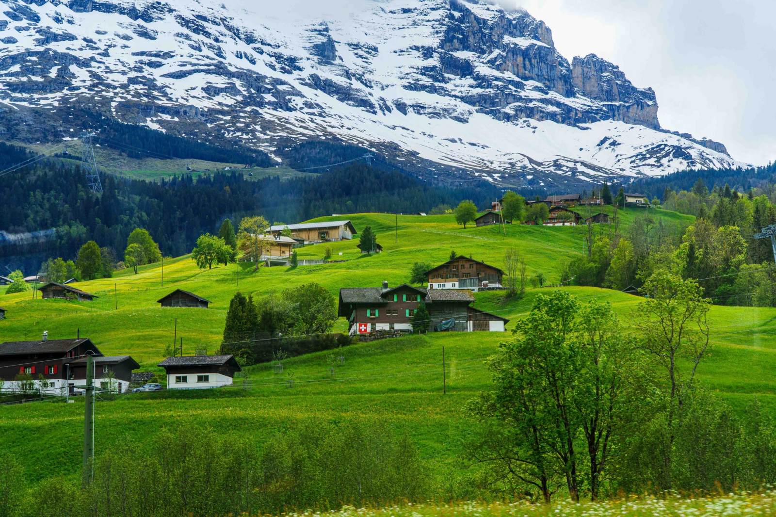 Interlaken, du lịch thụy sĩ, thụy sĩ, crash landing on you, địa điểm du lịch, gợi ý hành trình