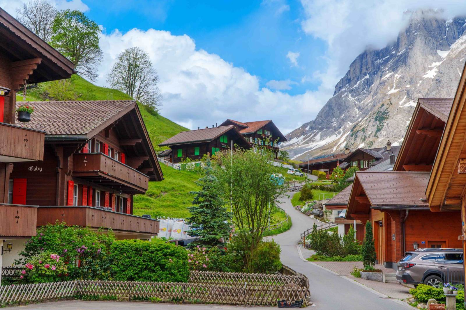 Interlaken, du lịch thụy sĩ, thụy sĩ, crash landing on you, địa điểm du lịch, gợi ý hành trình