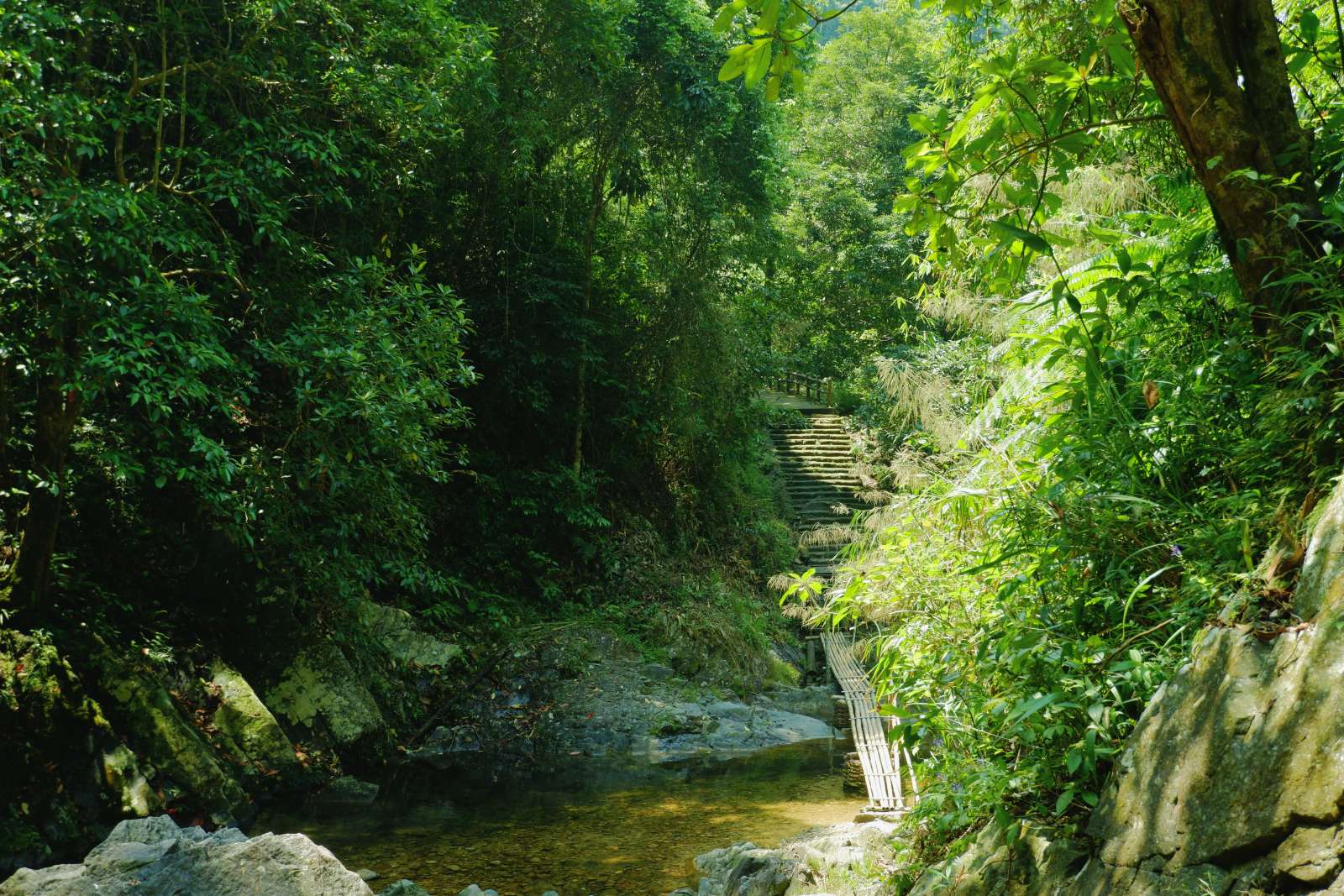 A Lưới, Huế, suối A Lin, thác A Nôr