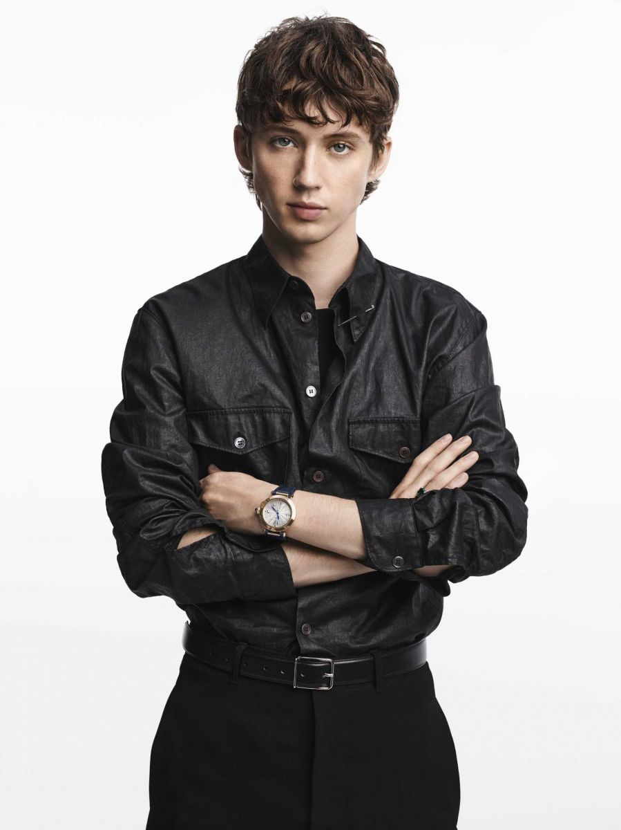 Troye Sivan đại sứ Pasha de Cartier