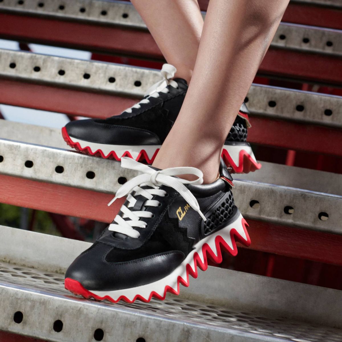 Fashion, Thời trang, Christian Louboutin, WOWWEEKEND, bộ sưu tập mới, giày, LoubiShark, giày đế đỏ
