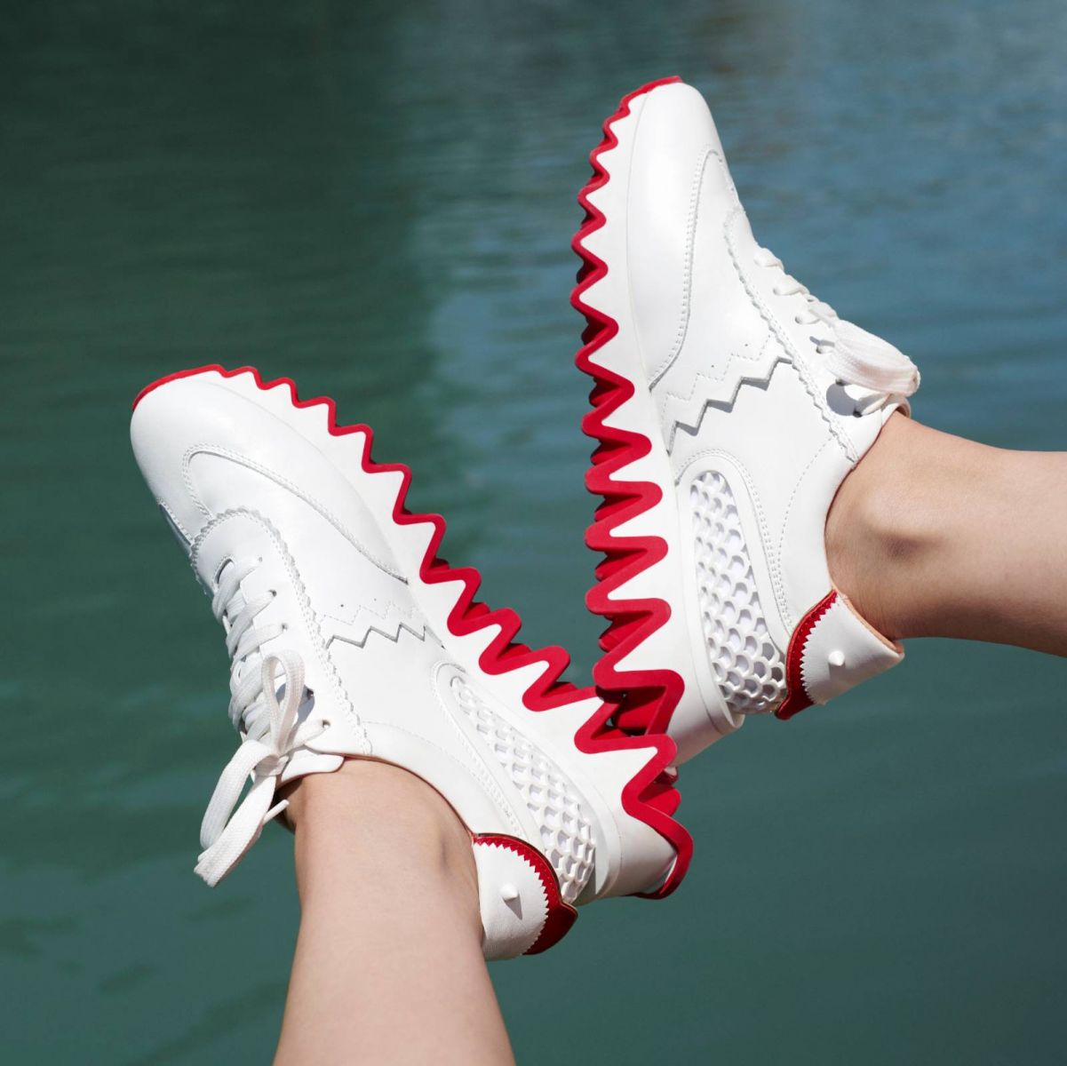 Fashion, Thời trang, Christian Louboutin, WOWWEEKEND, bộ sưu tập mới, giày, LoubiShark, giày đế đỏ
