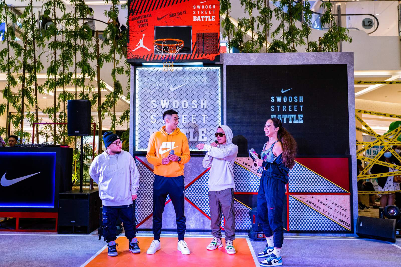 NIKE, Nghệ thuật đường phố, Event, Văn hóa nghệ thuật, Jordan 1, Jordan 1 High OG, Jordan 1 Bred, wowweekend, tạp chí, Swoosh Street Battle, Wowwy, Yuno Bigboi, Yuno Big Boy, Lăng LD, Lăng Lựu Đạn, Phillp Nguyễn, Louis Nguyễn, V VSix, Rapviet, Rap Việt