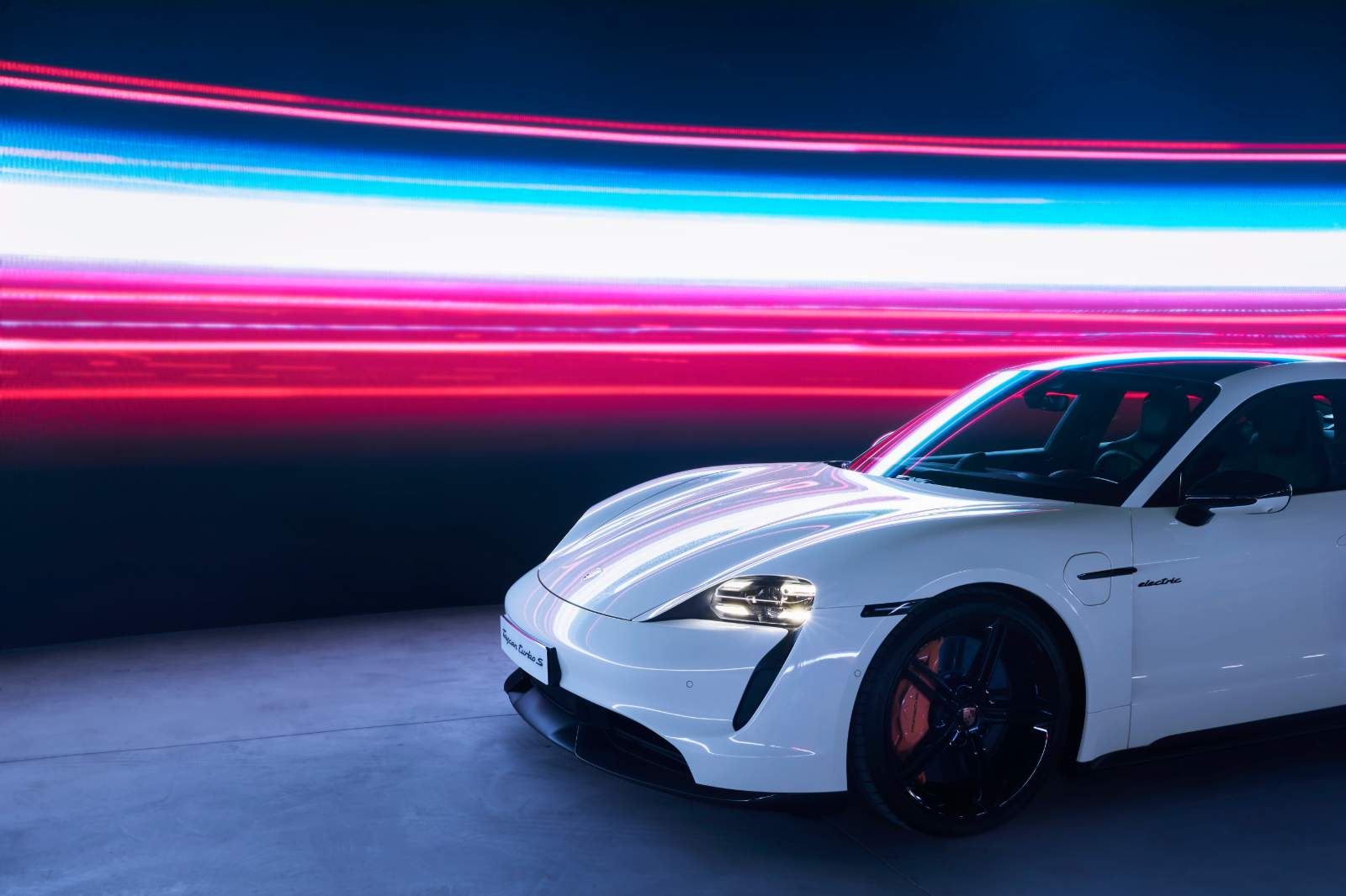 Porsche Việt Nam; Porsche; Macan; Taycan