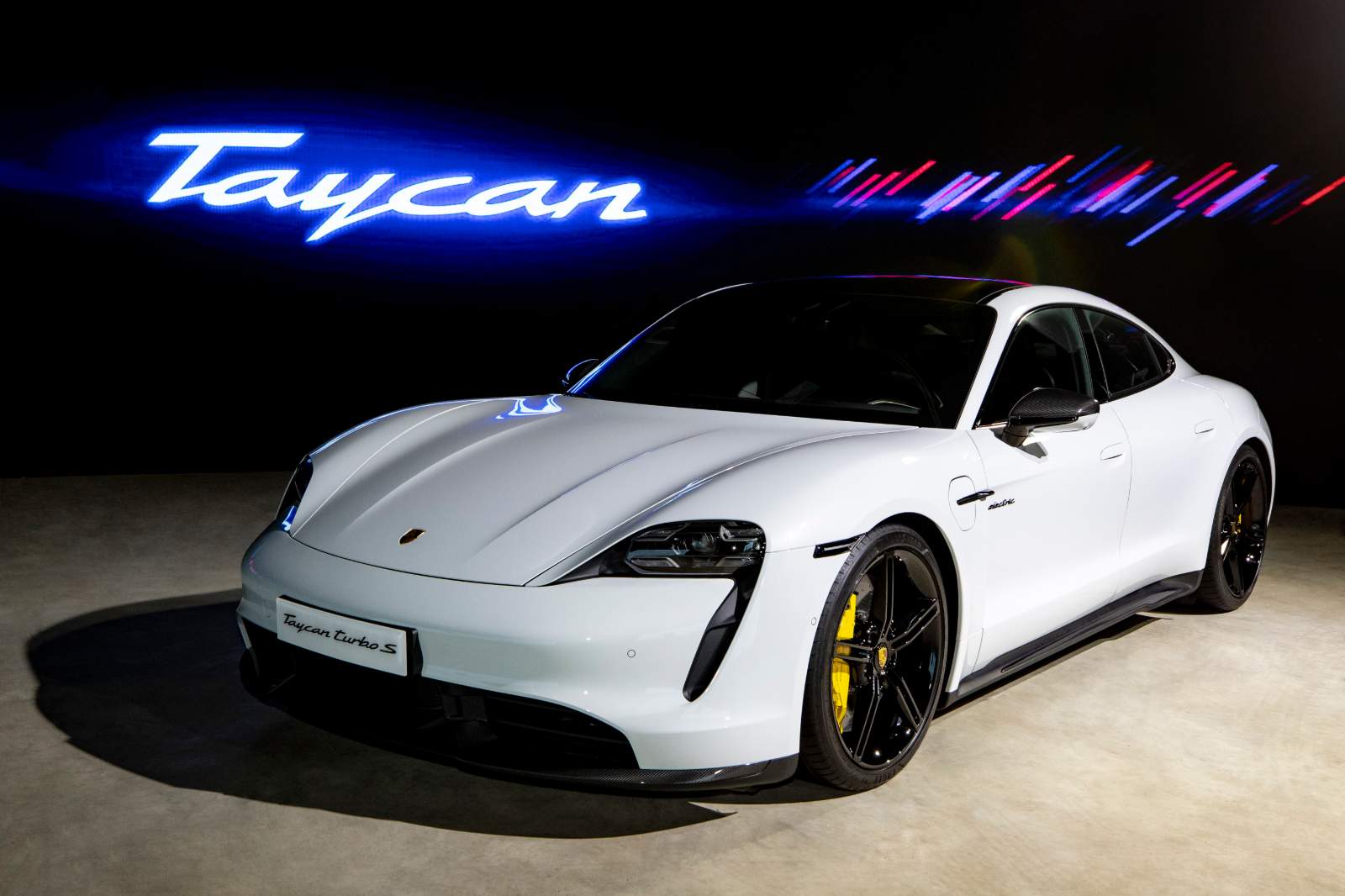 Xe hơi,Porsche, Porsche Việt Nam, Xe hơi thuần điện, Sedan, Xe điện, Porsche Taycan