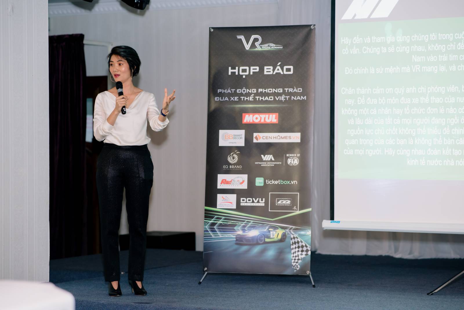 đua xe thể thao, đua xe chuyên nghiệp, Vietnam Racing Academy, VR Academy, Học viện đua xe thể thao Việt Nam, Racing, Auto Racing, VR FESTIVAL, Vietnam Racing Festival, ngày hội đua xe thể thao, khám phá giới hạn, Go Kart, Drifting