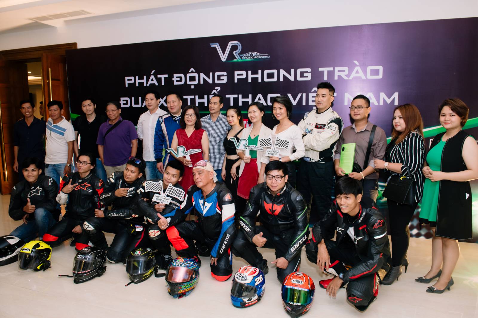 đua xe thể thao, đua xe chuyên nghiệp, Vietnam Racing Academy, VR Academy, Học viện đua xe thể thao Việt Nam, Racing, Auto Racing, VR FESTIVAL, Vietnam Racing Festival, ngày hội đua xe thể thao, khám phá giới hạn, Go Kart, Drifting