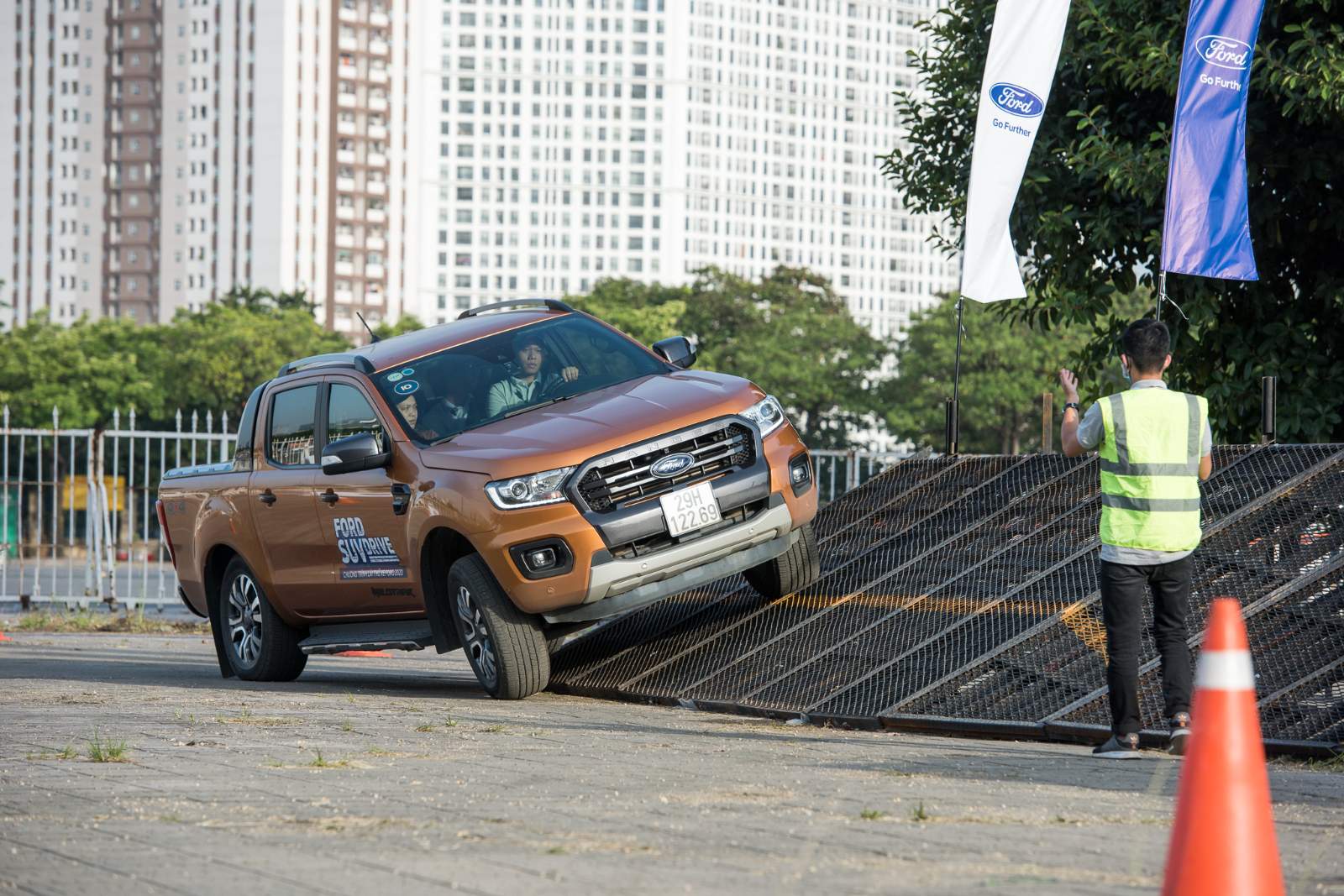 Ford Motor, Ford Ranger, Ford Everest, Diesel 2.0L Bi-Turbo