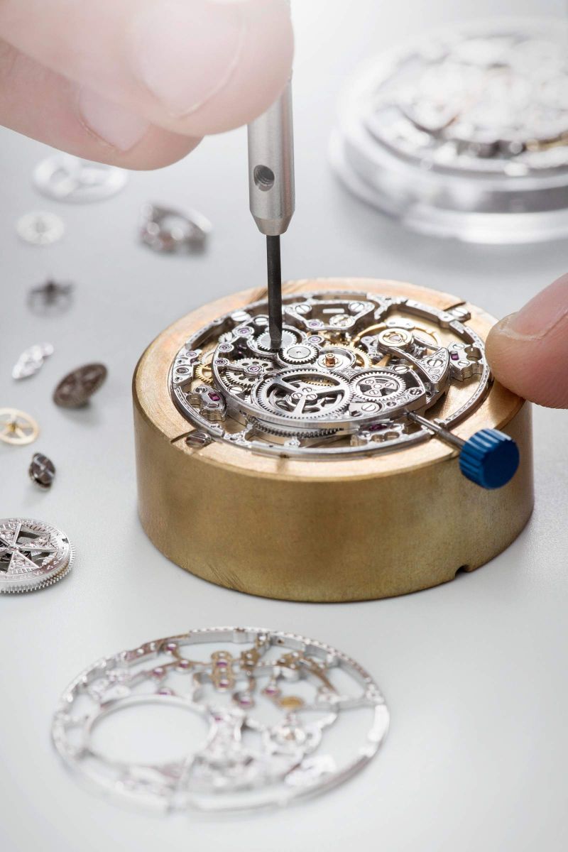 Vacheron Constantin, chiến thắng, giải thưởng, Overseas perpetual calendar ultra-thin skeleton, Calendar and Astronomy, Giải thưởng Đồng hồ Genève 2020