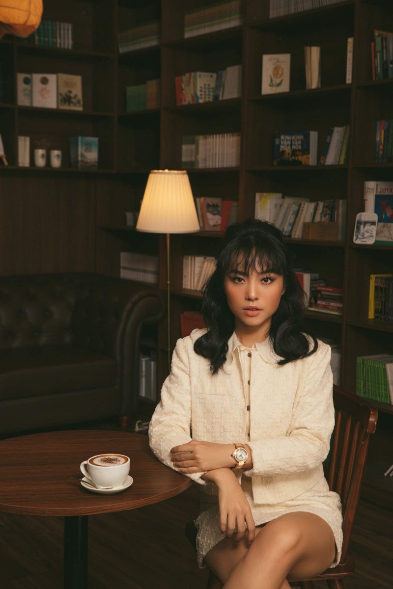 Pasha de Cartier, đồng hồ, Hà Trúc