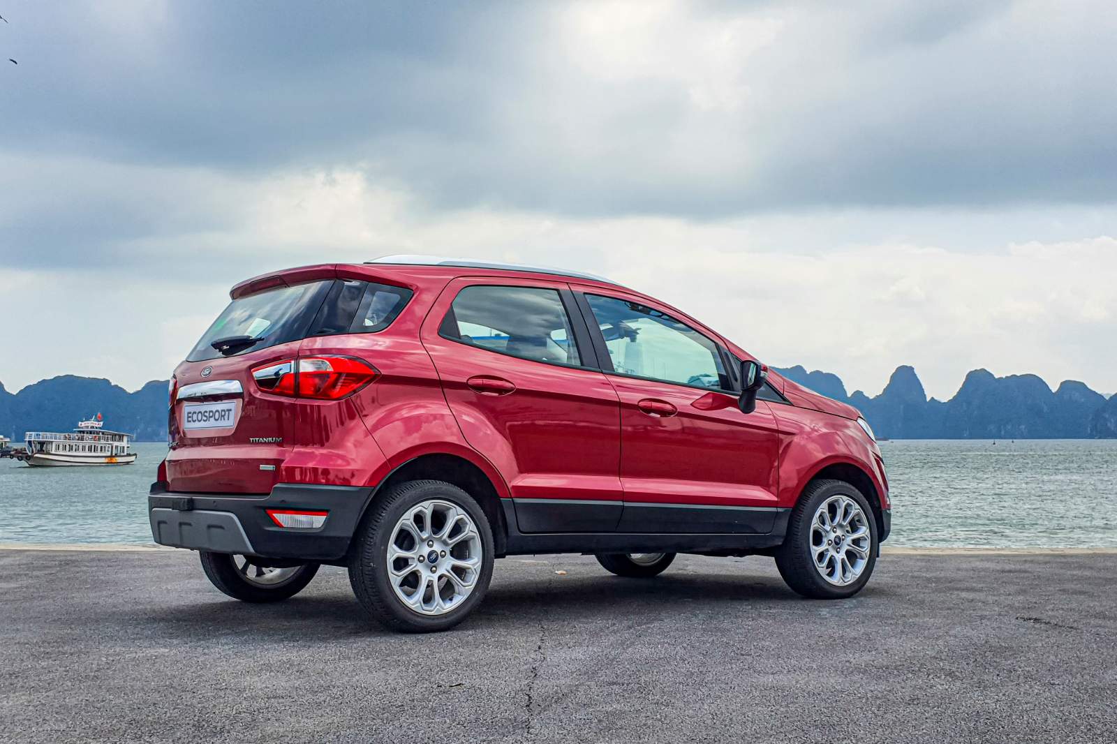 Ford Việt Nam, doanh số ấn tượng, Everest, Ranger