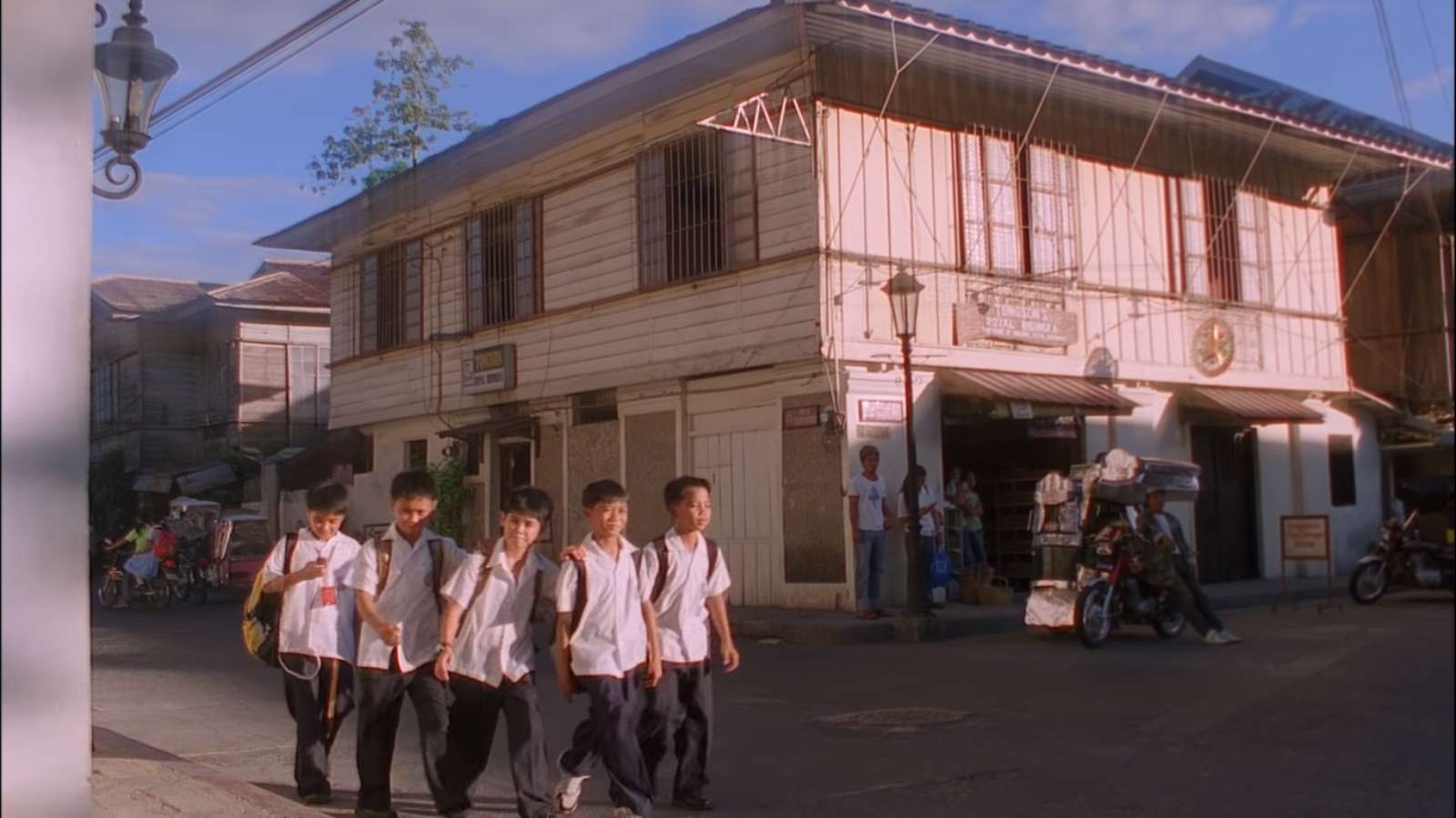 Harana, Bản tình ca phiêu lãng, Review Phim